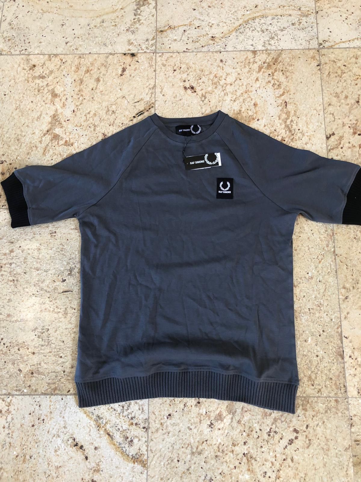 Fred Perry × Raf Simons Fred Perry x Raf Simons Ribbed Cuff Tee Size US M / EU 48-50 / 2 - 1 Thumbnail