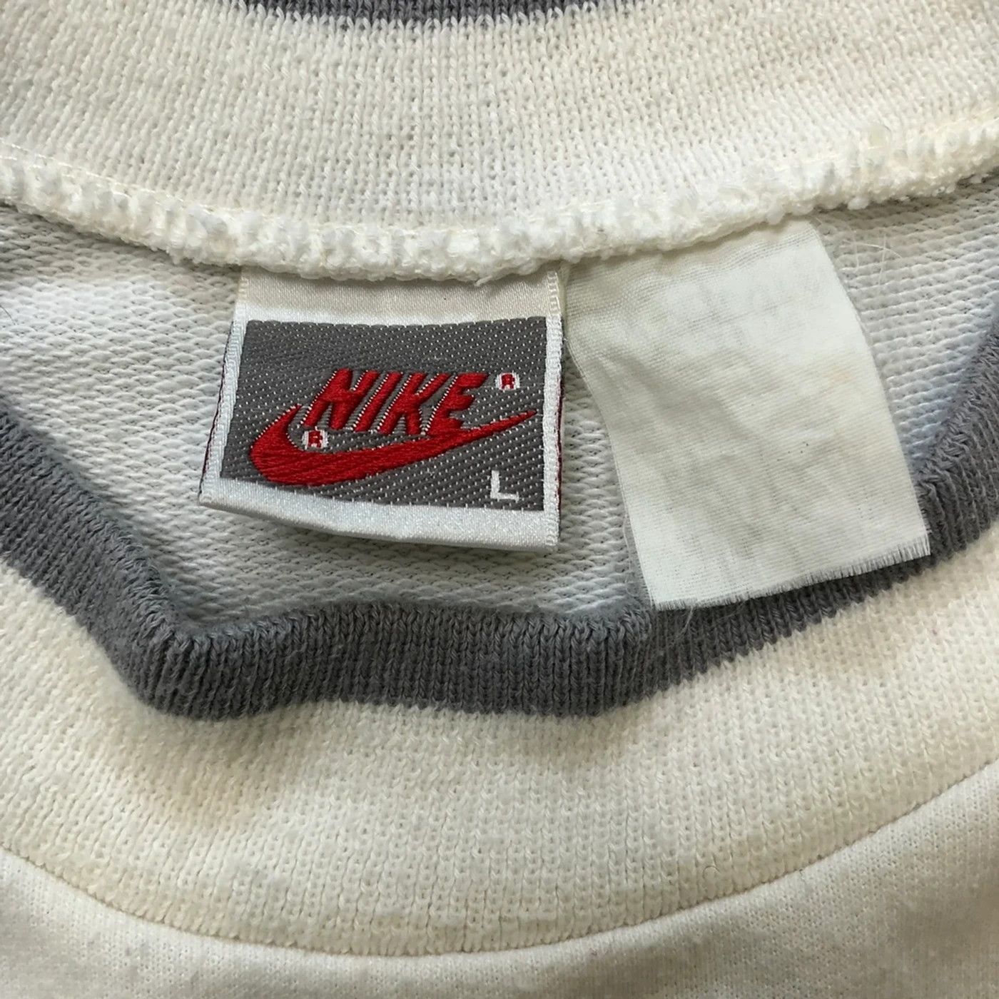 Nike Vintage Nike Sweatshirt Sleeve Swoosh Fleece 90s Crewneck Size US L / EU 52-54 / 3 - 6 Thumbnail