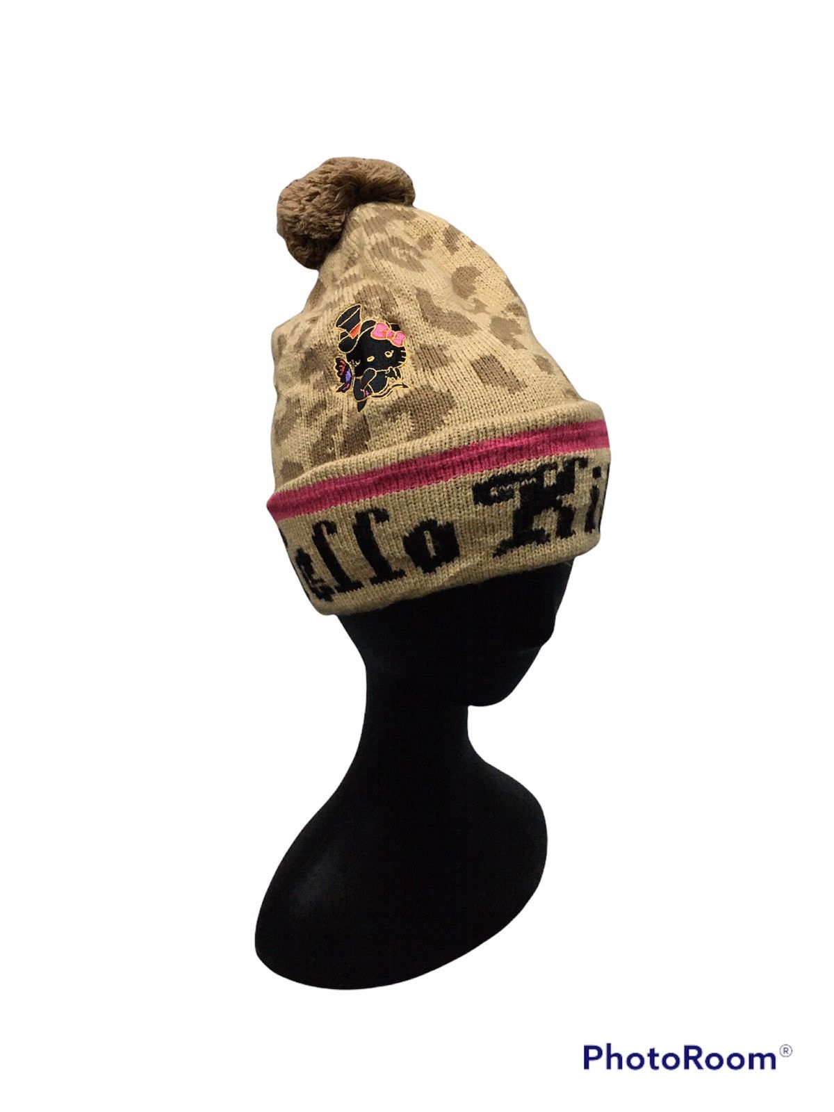 image of 1 Of 1 x Character Hero Sick Hello Kitty Spellout Leopord Beanie in Leopard, Men's