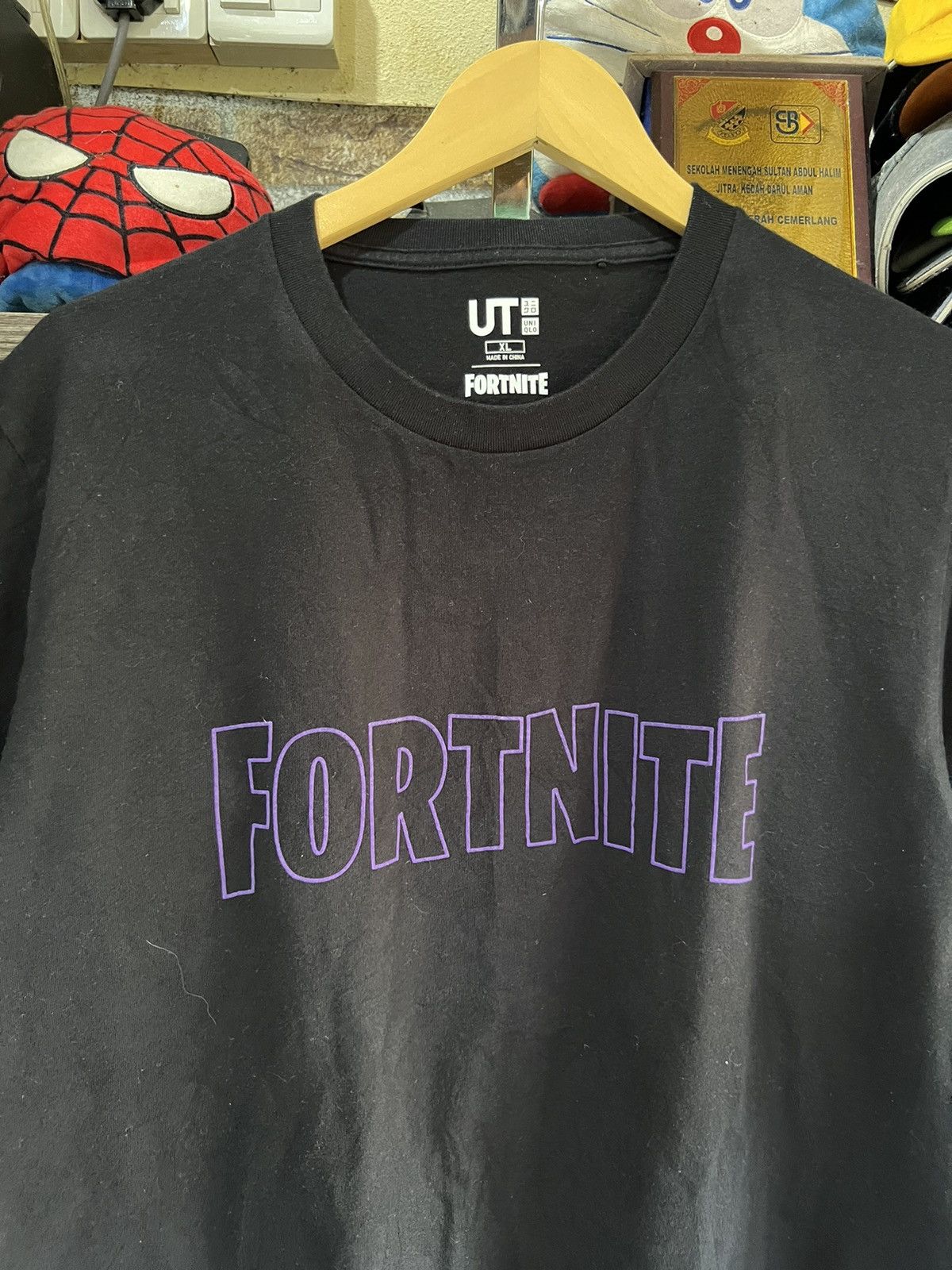 Japanese Brand 🔥Rare Fortnite x Uniqlo Epic Games Tees Size US L / EU 52-54 / 3 - 5 Thumbnail