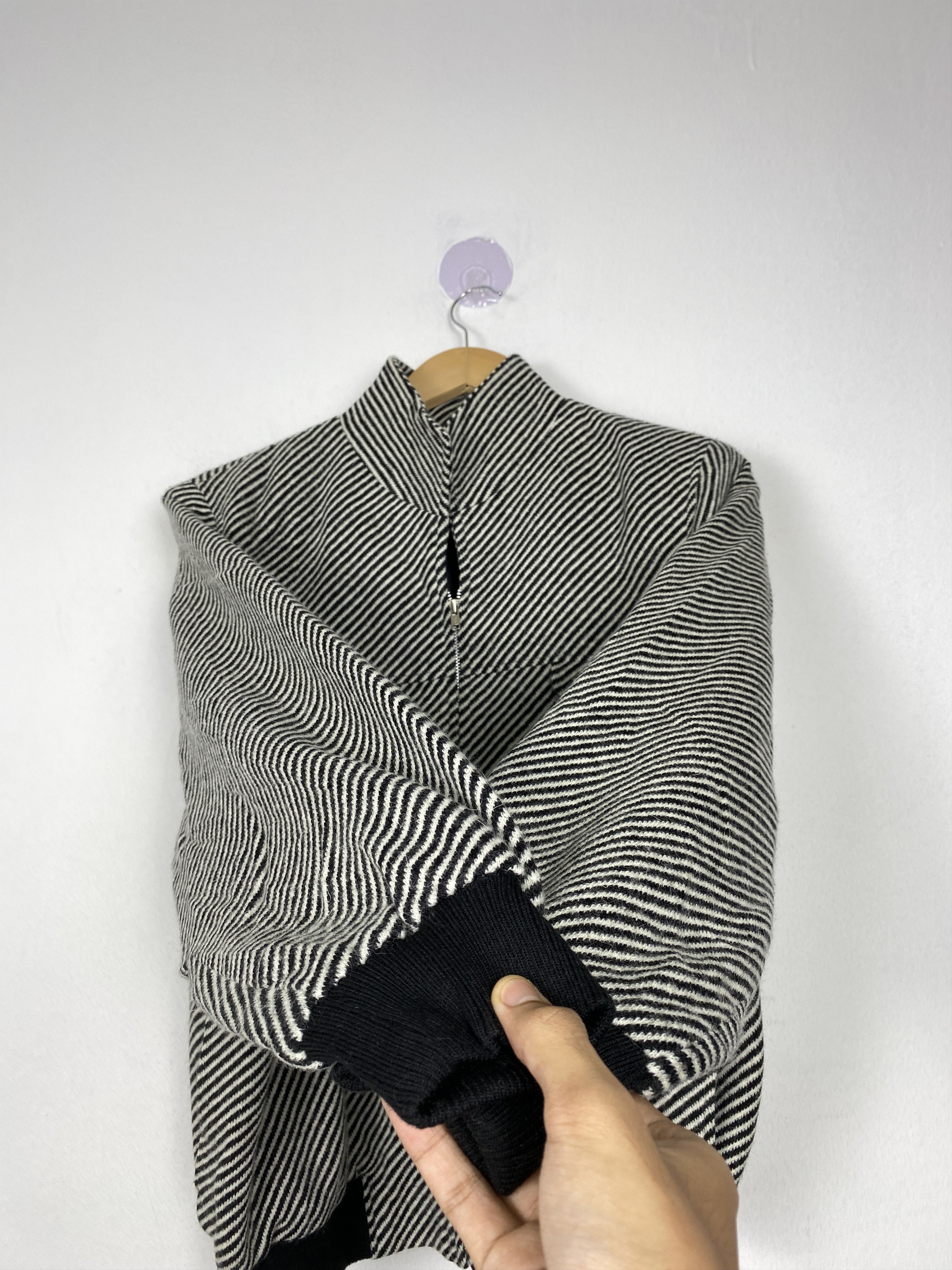 Japanese Brand Vintage L.JOYFUL Striped Velvet Bombers Jacket Size US XL / EU 56 / 4 - 5 Thumbnail