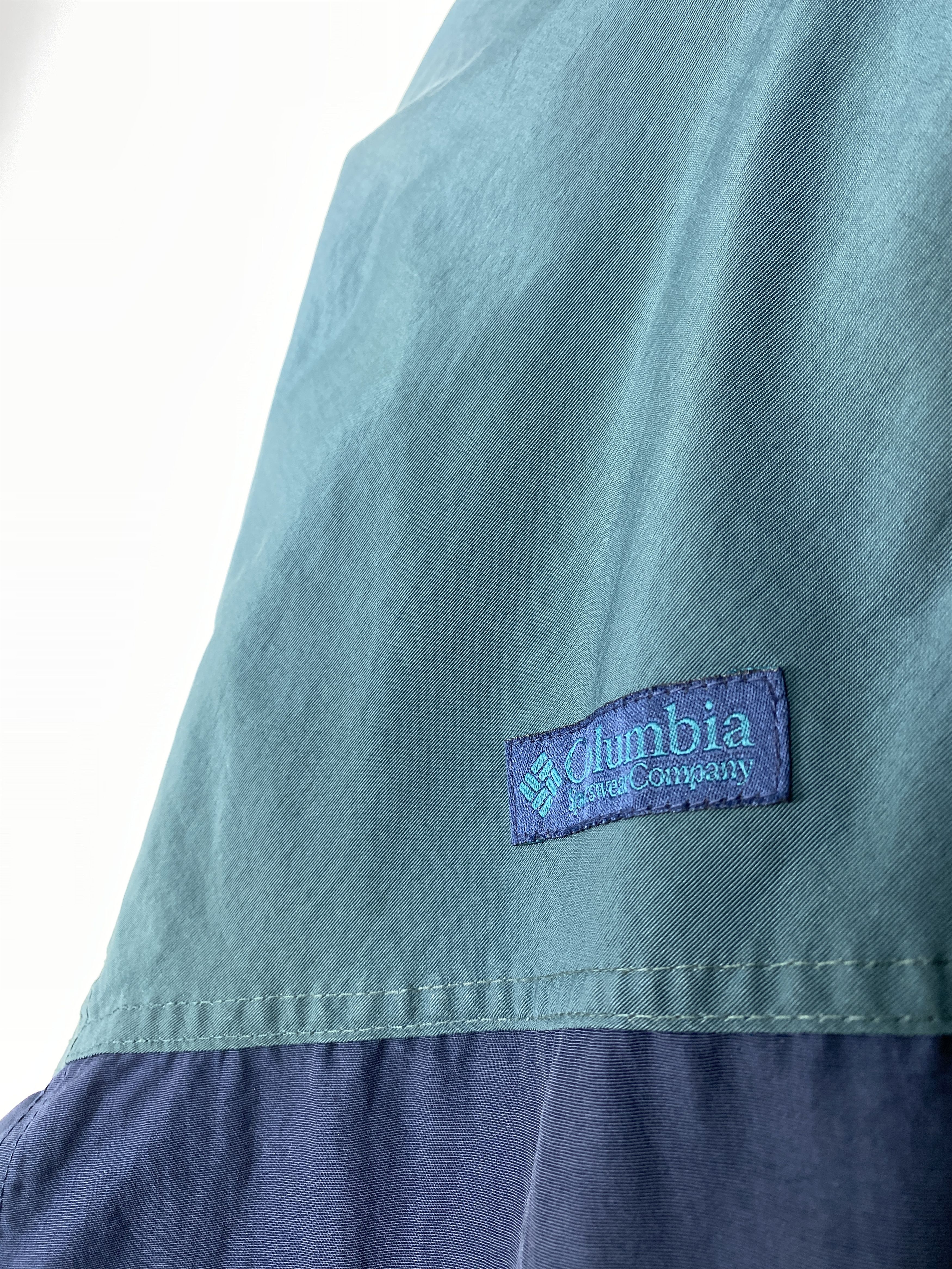 Columbia Vintage Columbia Hooded Full Zip Windbreaker Size US L / EU 52-54 / 3 - 10 Thumbnail