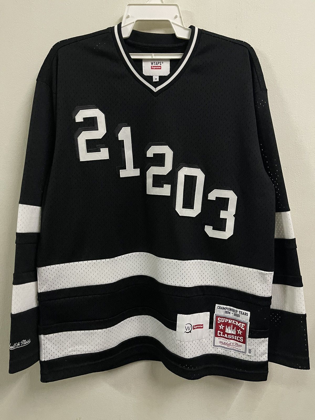 Mitchell & Ness × Supreme × Wtaps Supreme X Wtaps Mitchell & Ness Hockey Jersey Size US M / EU 48-50 / 2 - 2 Thumbnail