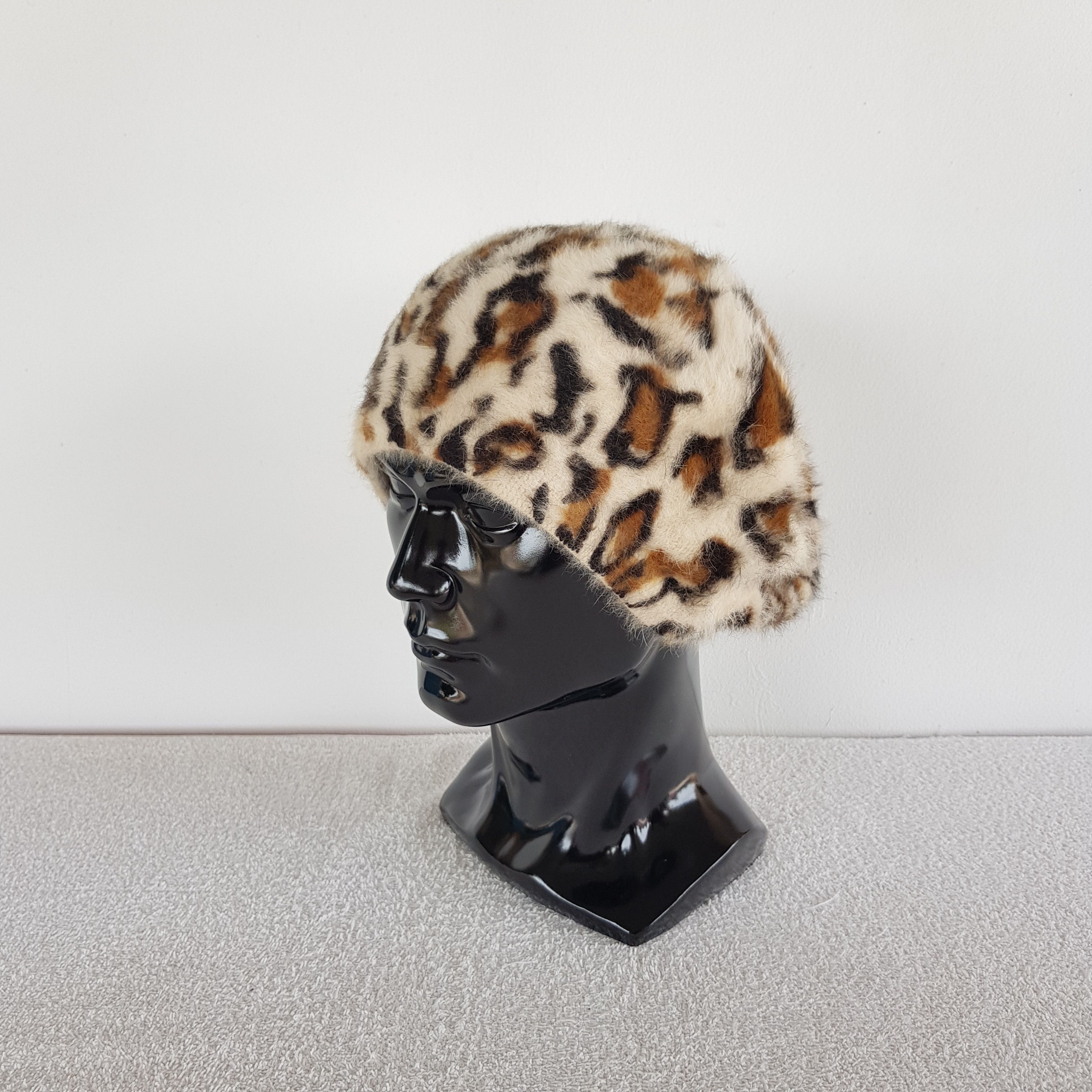 Vintage Leopard Beanie Japanese Snow Cap Cheetah Hats