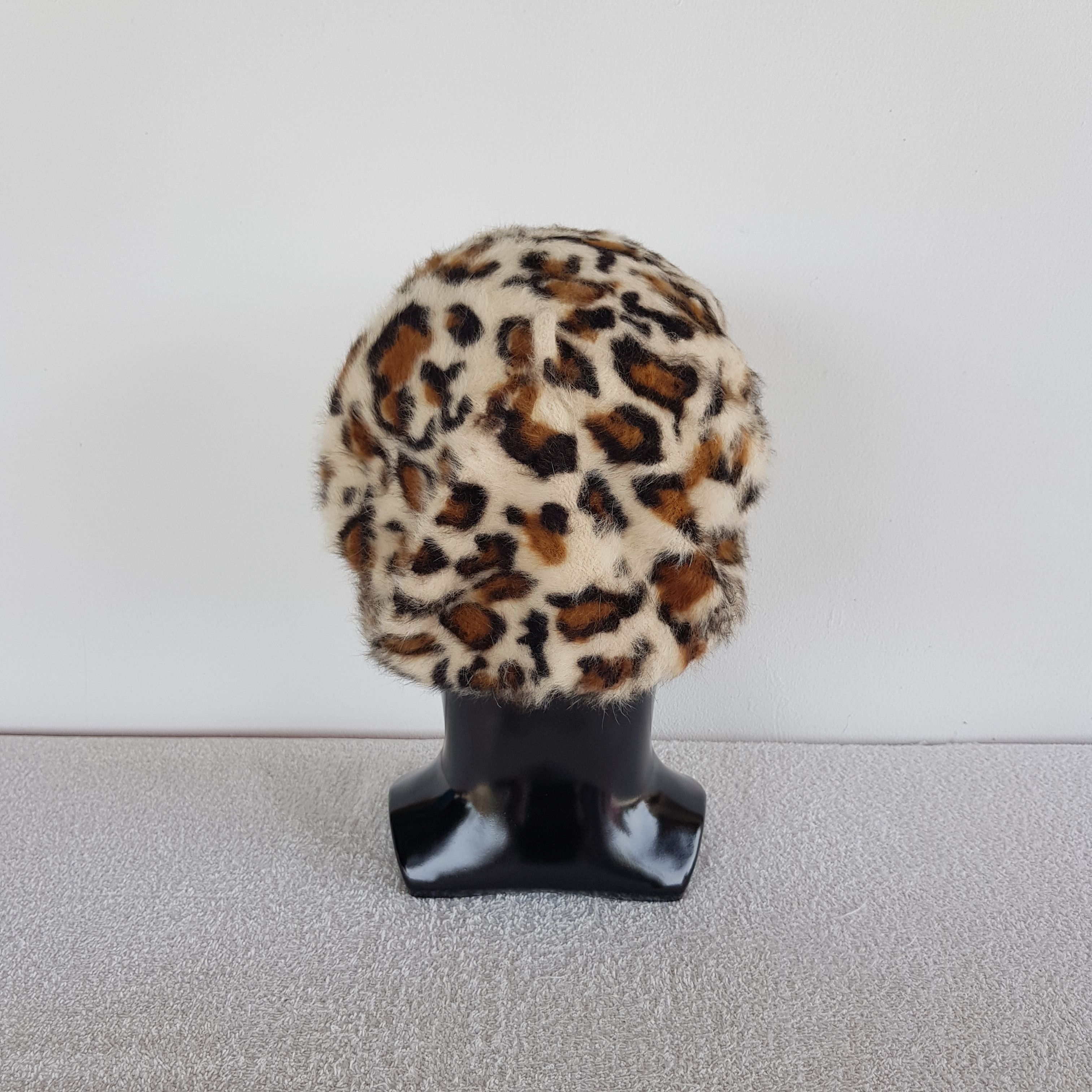 Japanese Brand × Vintage Vintage Leopard Beanie Japanese Snow Cap Cheetah Hats Size ONE SIZE - 4 Thumbnail