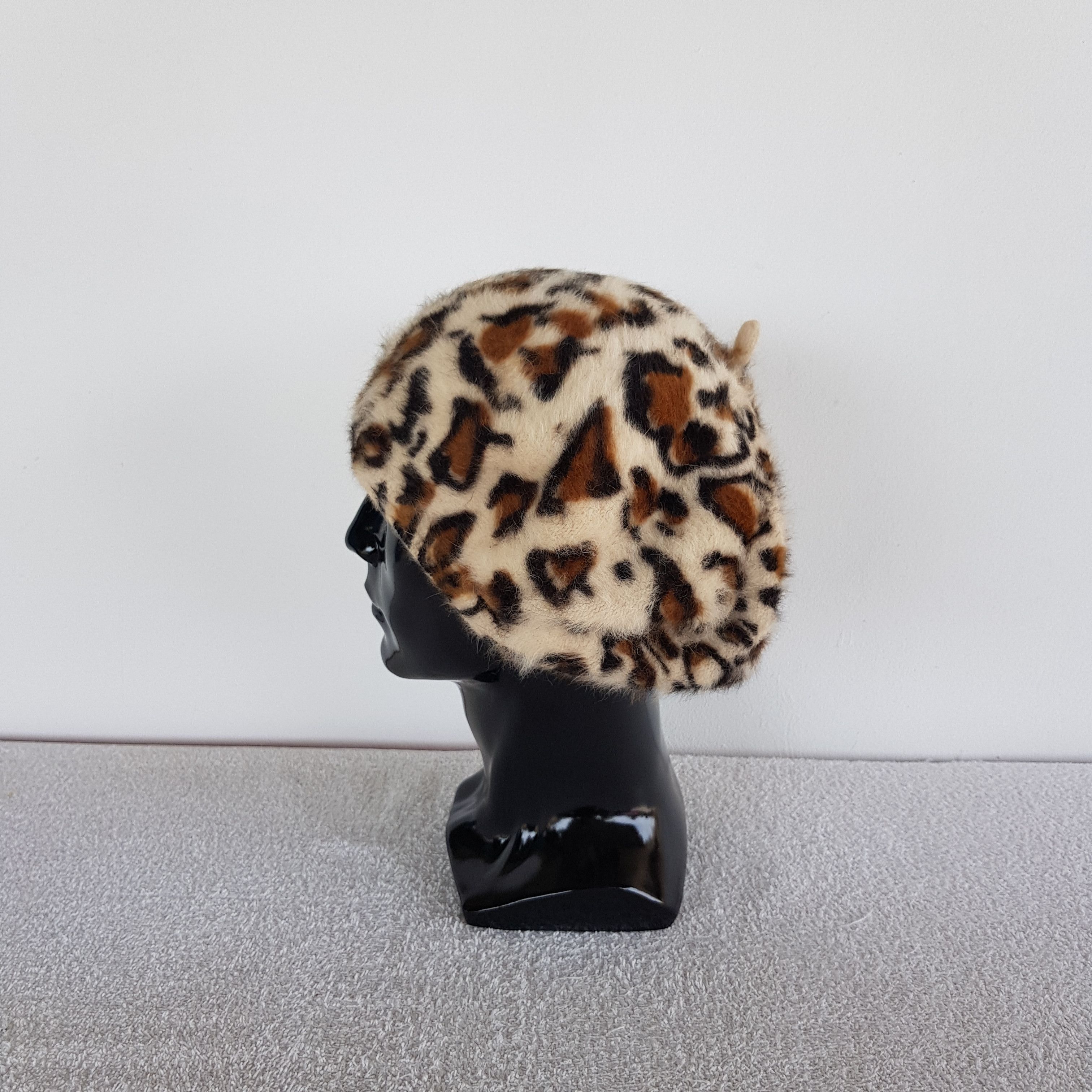 Japanese Brand × Vintage Vintage Leopard Beanie Japanese Snow Cap Cheetah Hats Size ONE SIZE - 5 Thumbnail