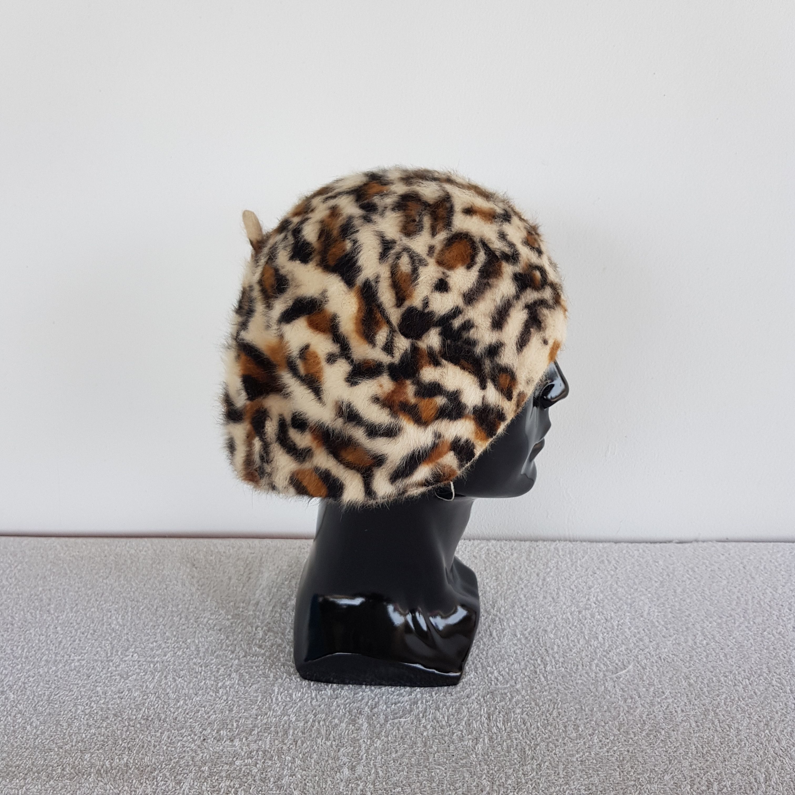 Japanese Brand × Vintage Vintage Leopard Beanie Japanese Snow Cap Cheetah Hats Size ONE SIZE - 3 Thumbnail