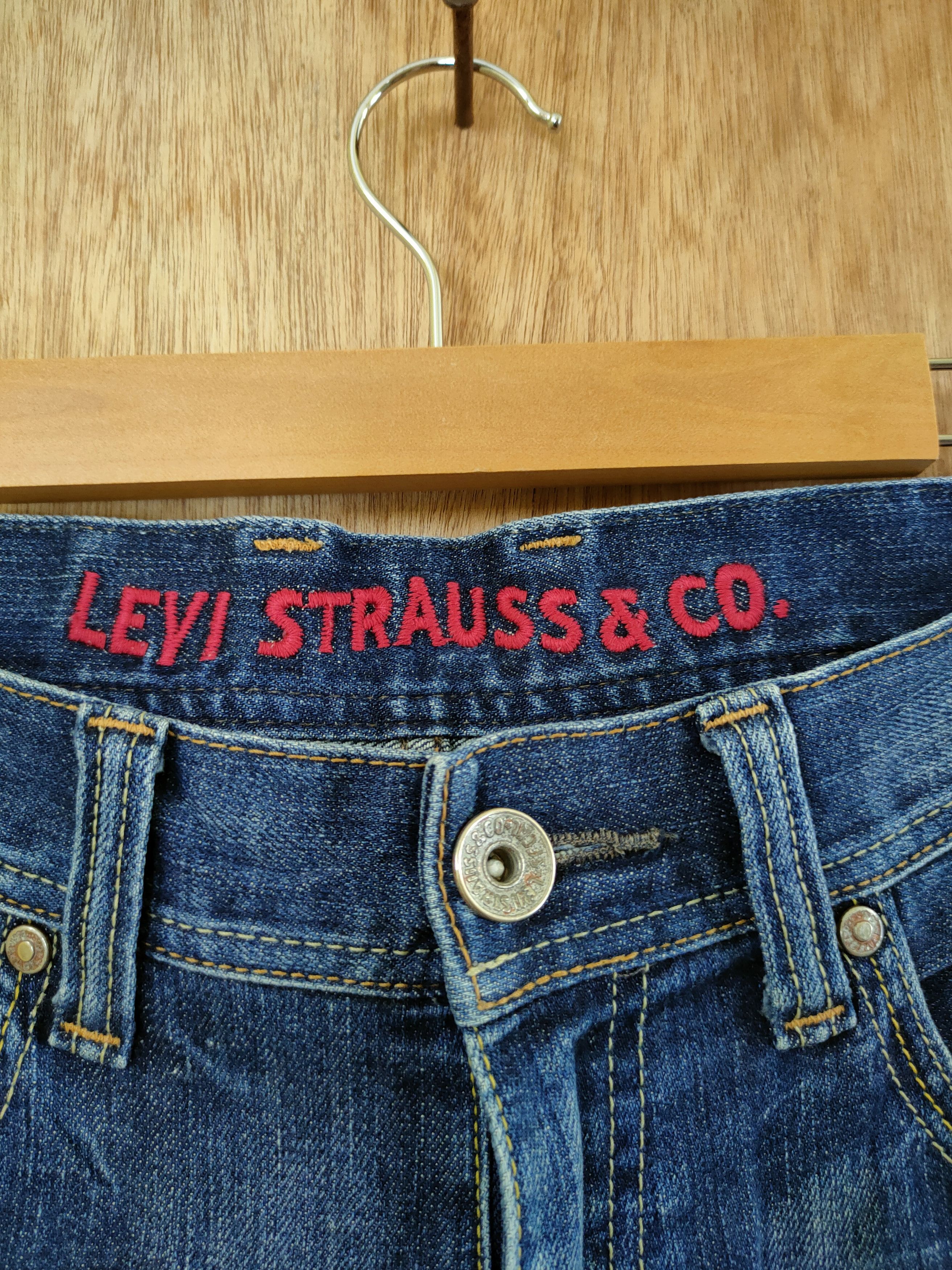 Levi's DL levis buckle back distressed denim jeans pants #46-817 Size 30" / US 8 / IT 44 - 4 Thumbnail