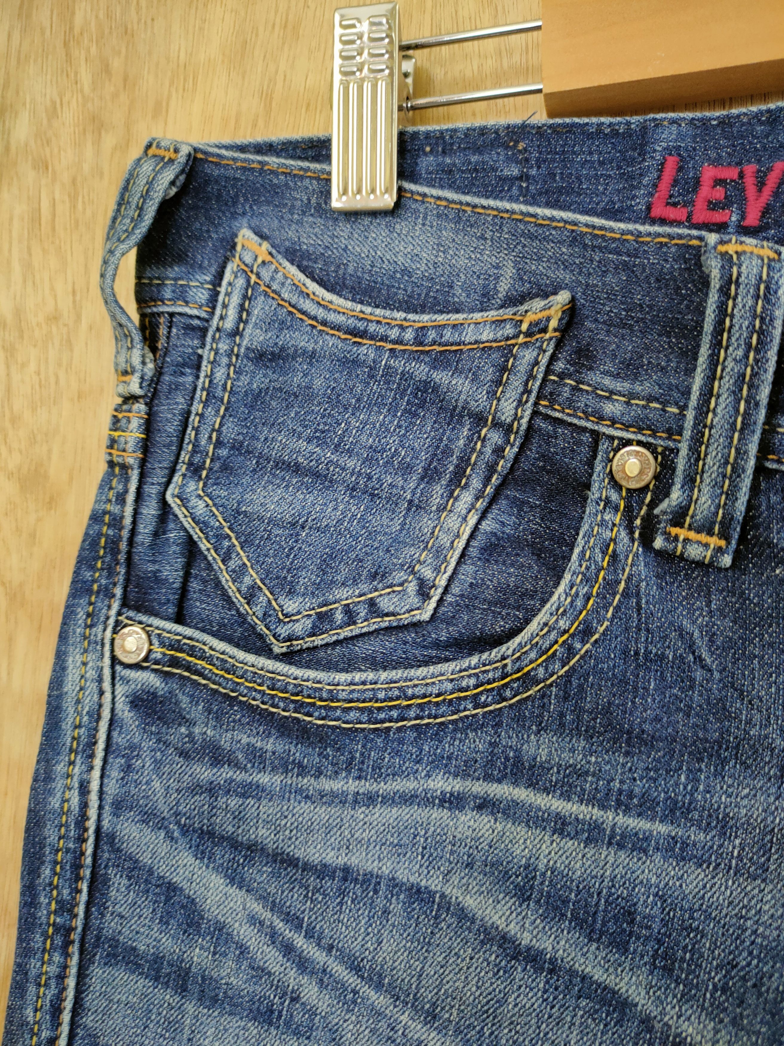 Levi's DL levis buckle back distressed denim jeans pants #46-817 Size 30" / US 8 / IT 44 - 5 Thumbnail