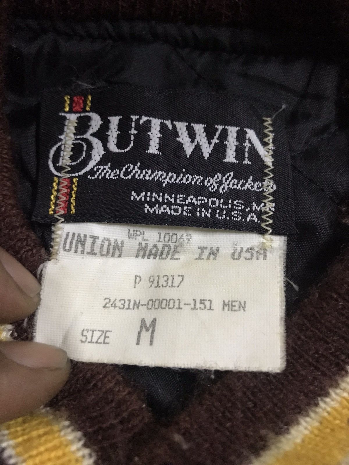 Vintage Vintage butwin union made leather sleeve wool varsity Size US L / EU 52-54 / 3 - 4 Thumbnail