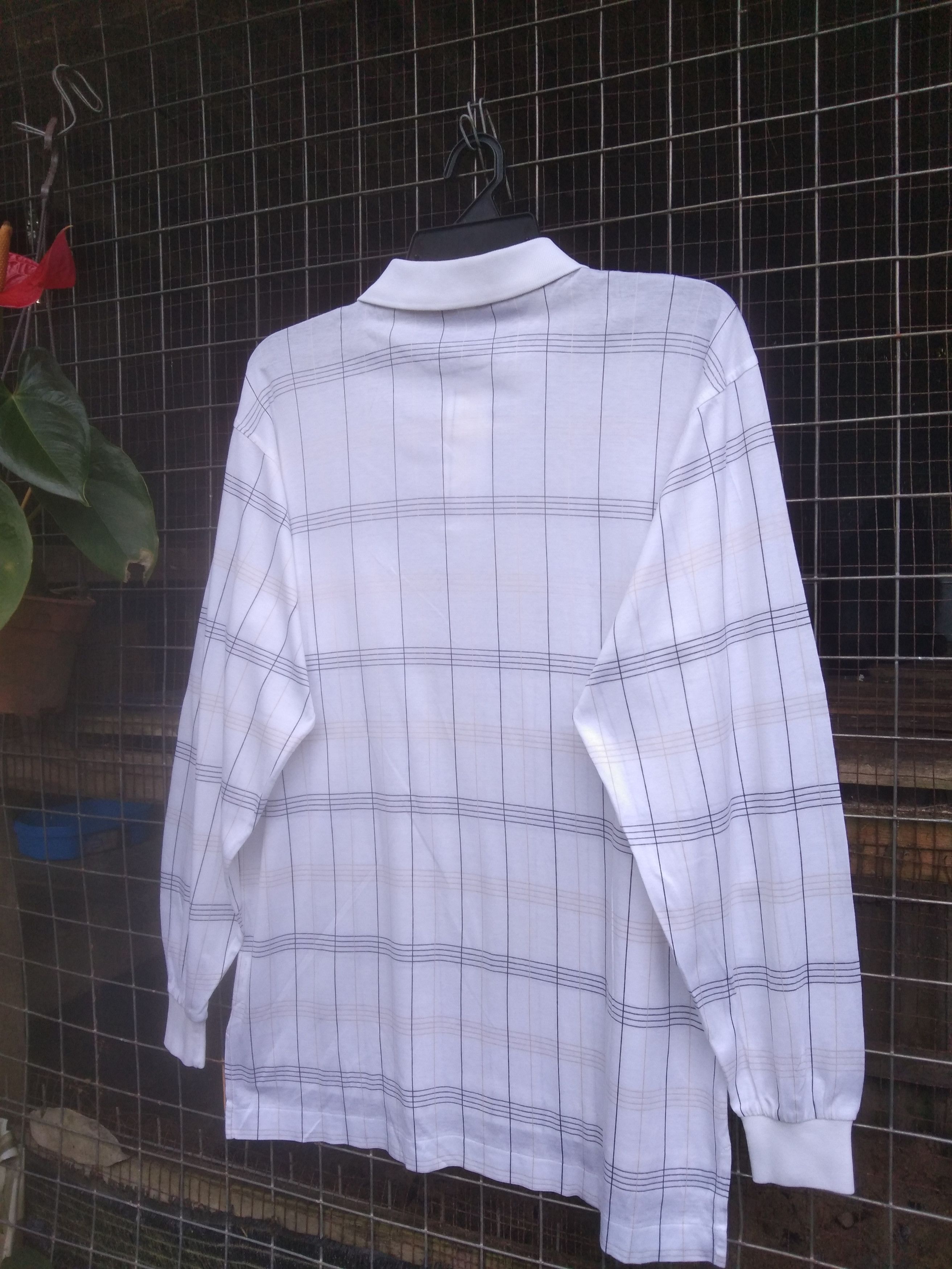 Burberry VINTAGE BURBERRY JAPAN LGHT AND SOFT POLO TEES Size US L / EU 52-54 / 3 - 5 Thumbnail