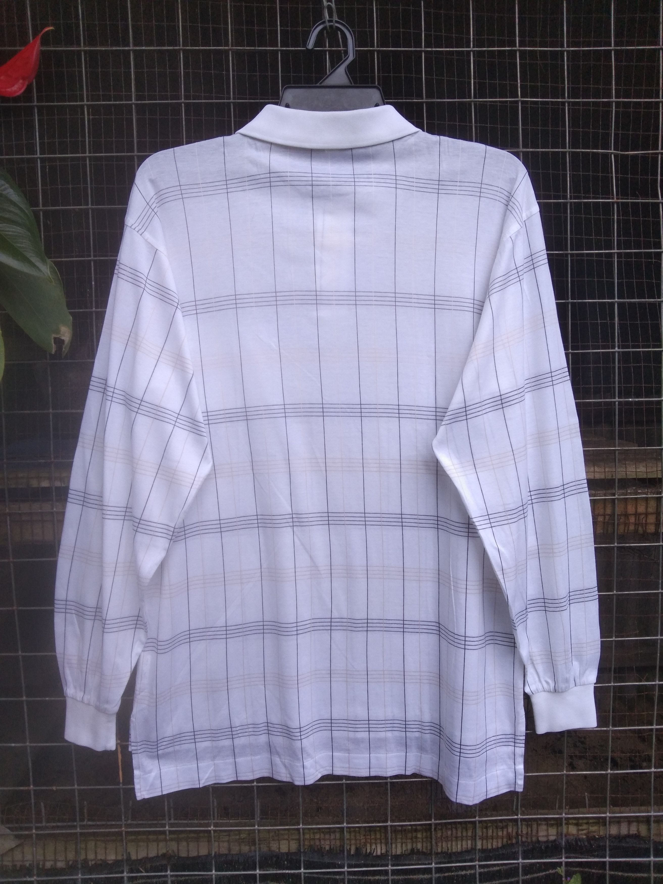 Burberry VINTAGE BURBERRY JAPAN LGHT AND SOFT POLO TEES Size US L / EU 52-54 / 3 - 6 Thumbnail