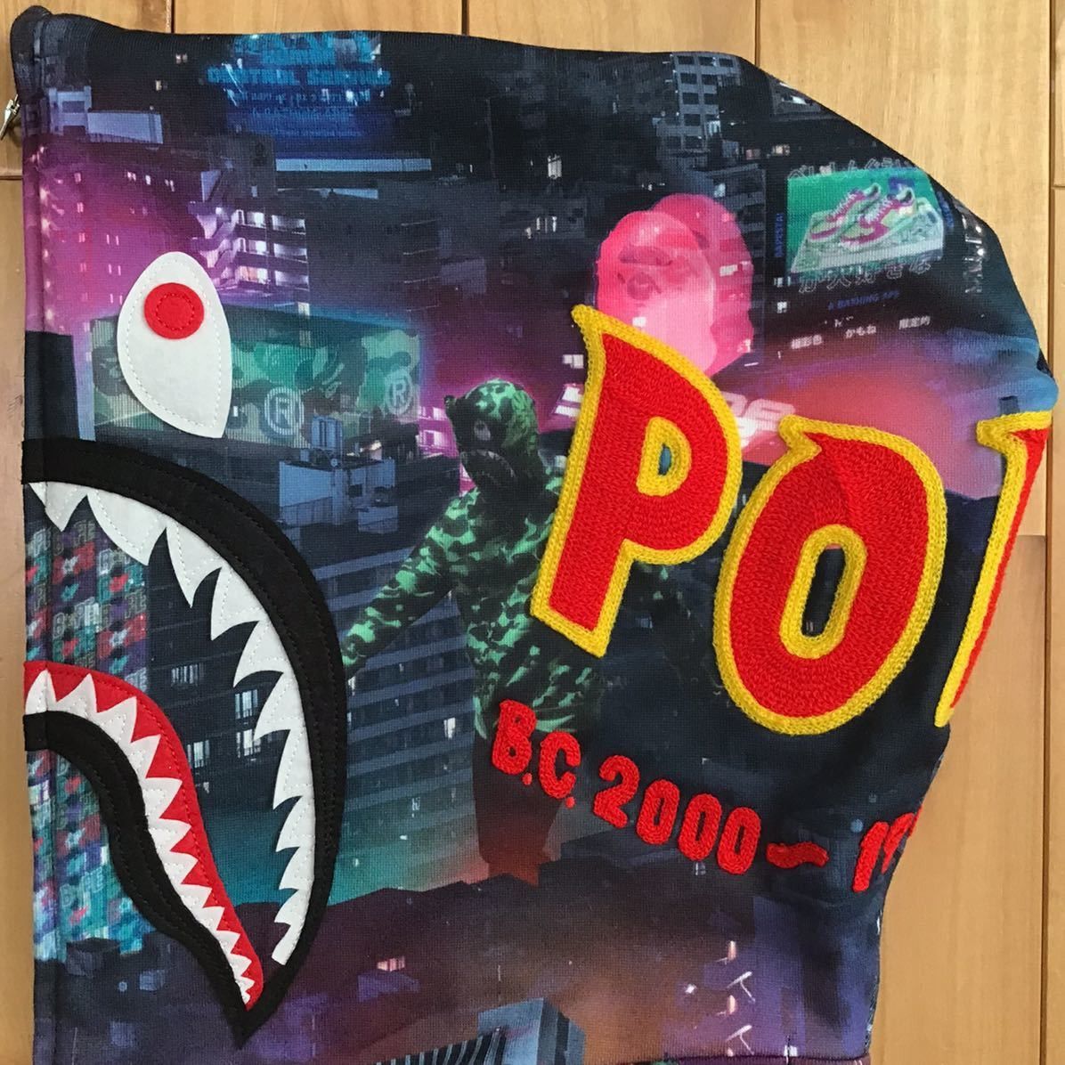 Bape BAPE NEON TOKYO shark full zip hoodie a bathing ape Size US S / EU 44-46 / 1 - 5 Thumbnail
