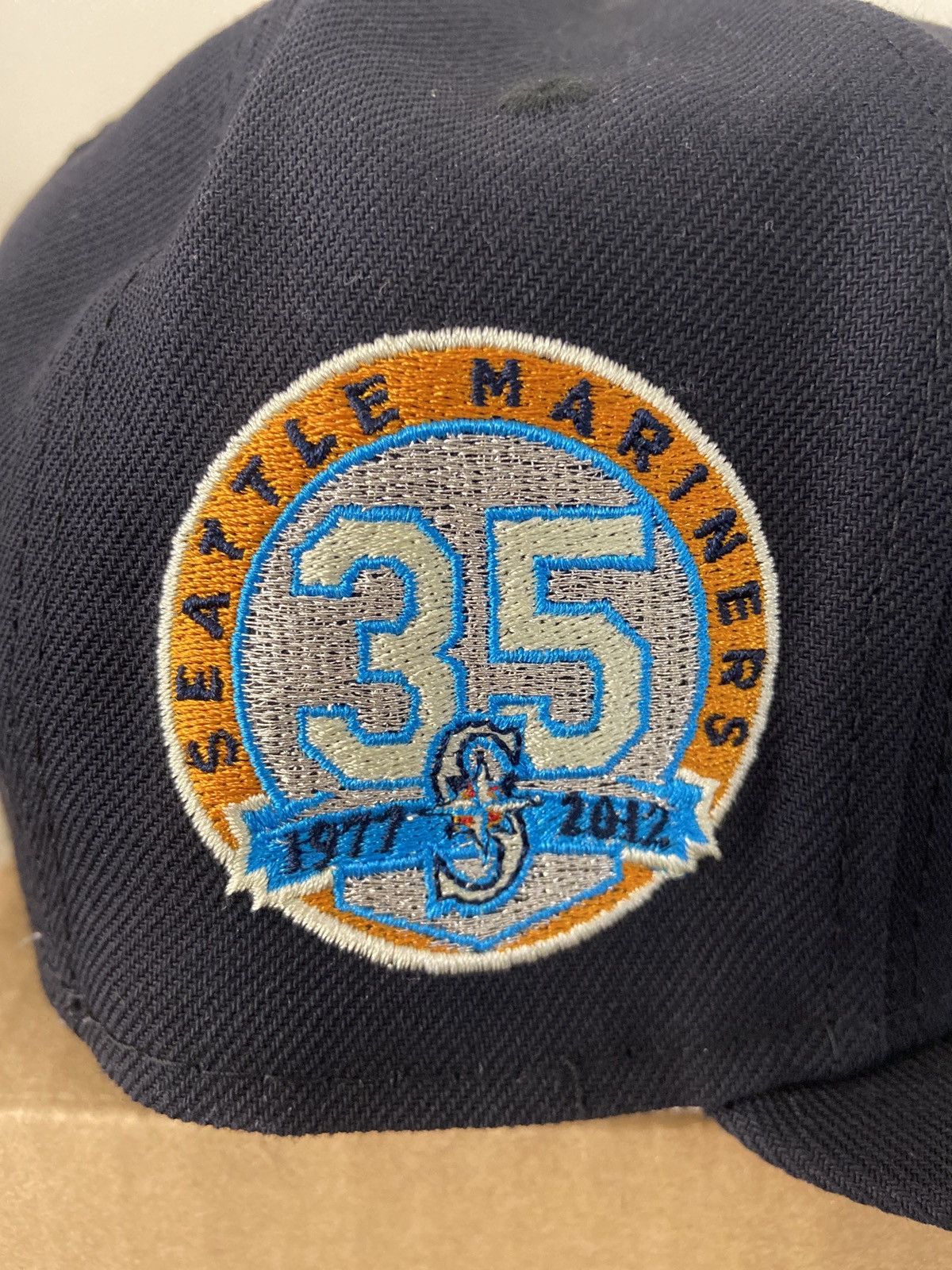 New Era Exclusive Fitted Seattle Mariners Yellow Bottom SZ 7 1/8 Size ONE SIZE - 5 Thumbnail