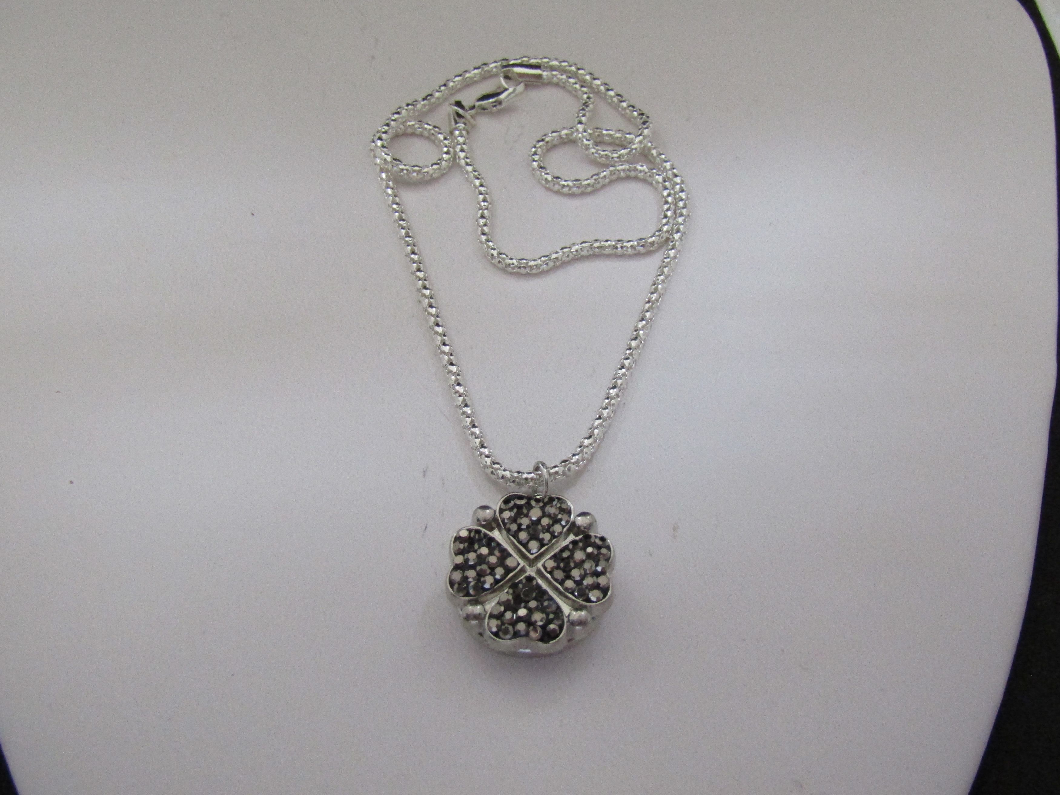 Handmade Black Czs Clover Chain Necklace Size ONE SIZE - 4 Thumbnail