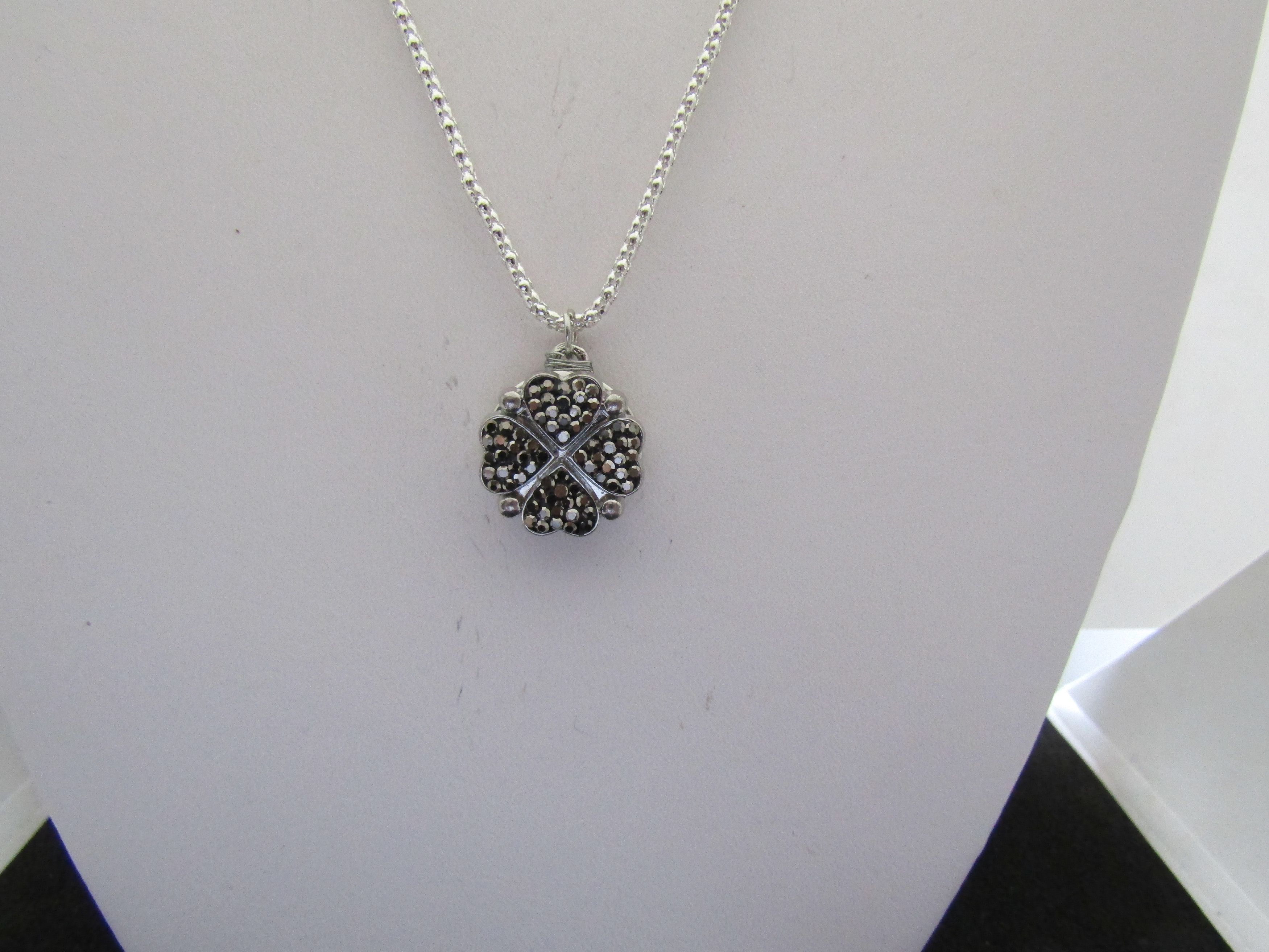 Handmade Black Czs Clover Chain Necklace Size ONE SIZE - 3 Thumbnail