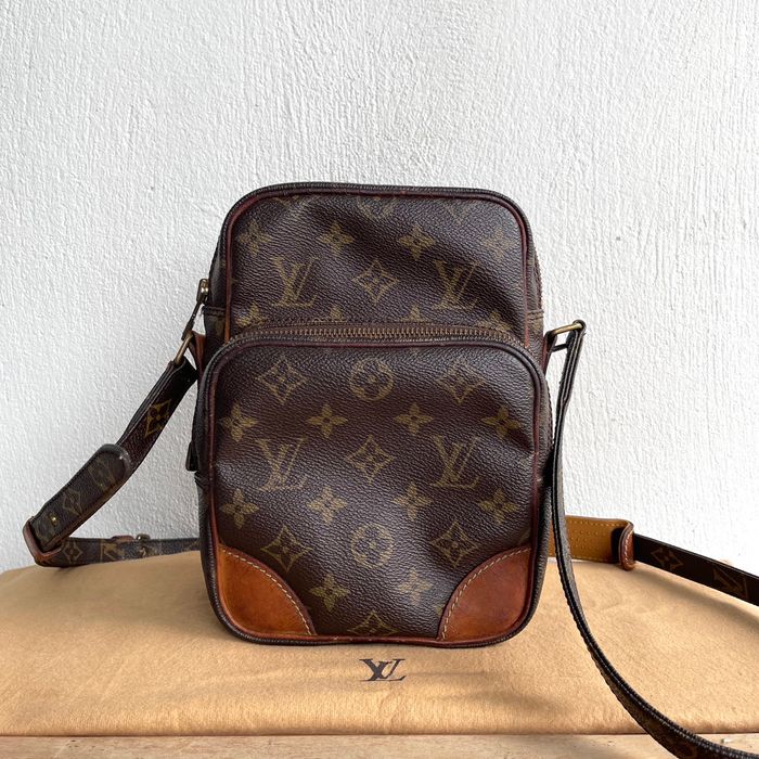 Louis Vuitton Authentic Louis Vuitton Crossbody Monogram  Bag Lv