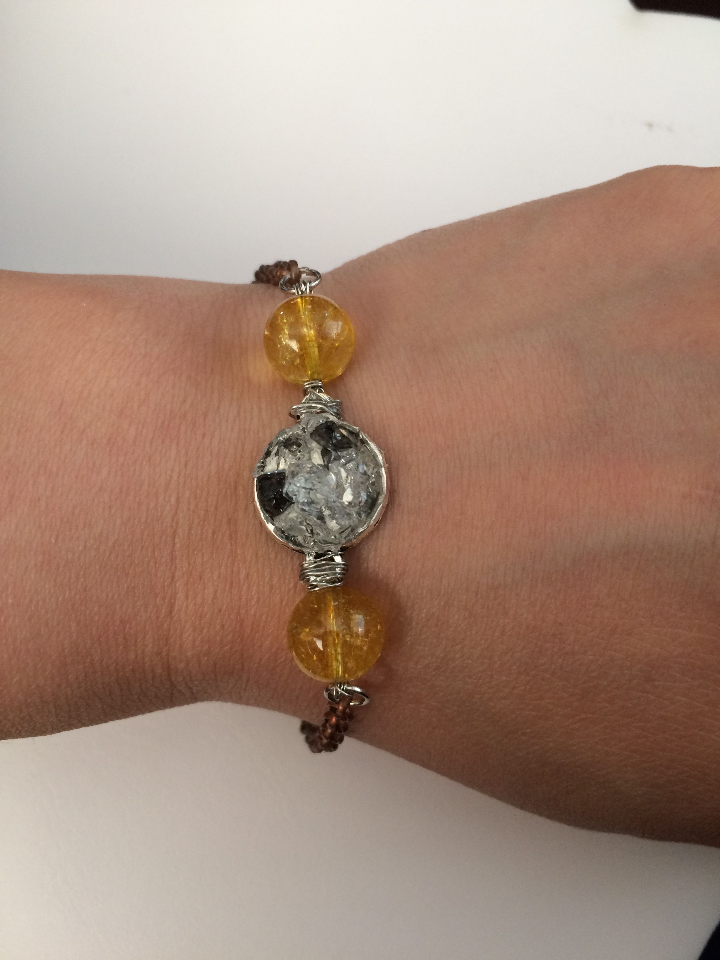 Handmade × Jewelry × Vintage Stardust Brown Chain Bracelet with Amber Beads Size ONE SIZE - 3 Thumbnail