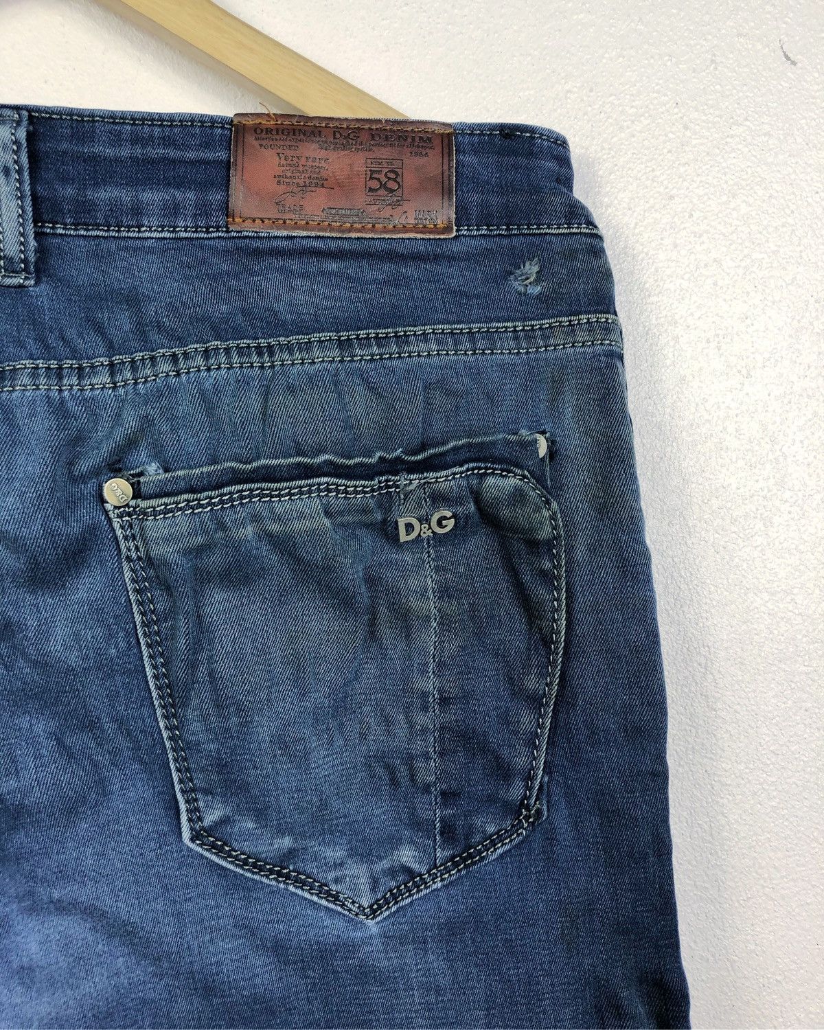Dolce & Gabbana Rare Dolce & Gabbana Distressed Denim Jeans Made in Italy Size US 32 / EU 48 - 8 Thumbnail