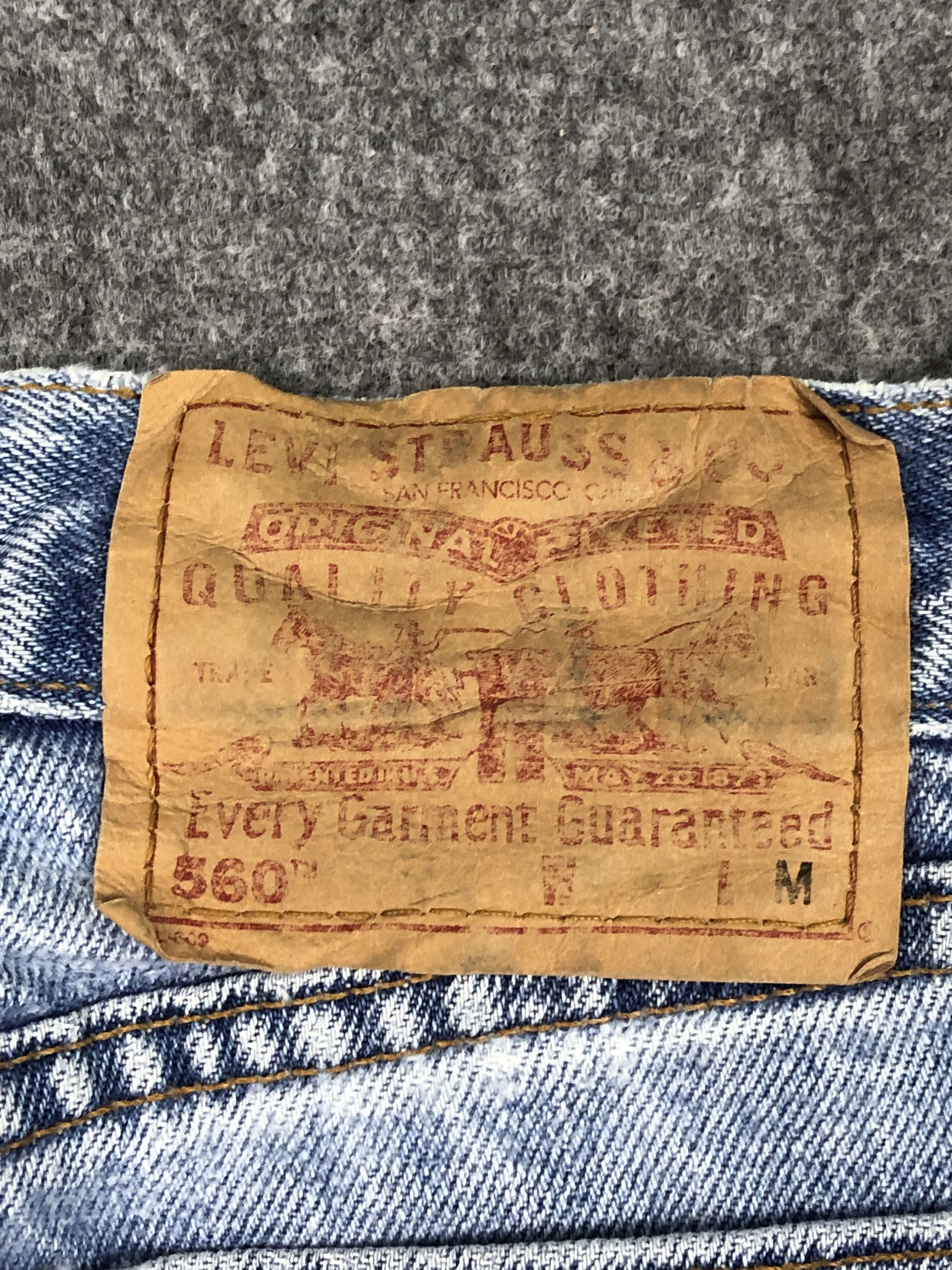 Levi's Vintage Levis 560 Comfort Fit Faded Denim DP0369 Size US 30 / EU 46 - 5 Thumbnail