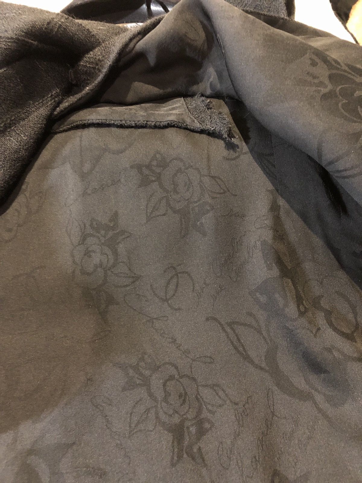 Chanel Chanel Wool Vest With Logo Pin Size S / US 4 / IT 40 - 6 Thumbnail