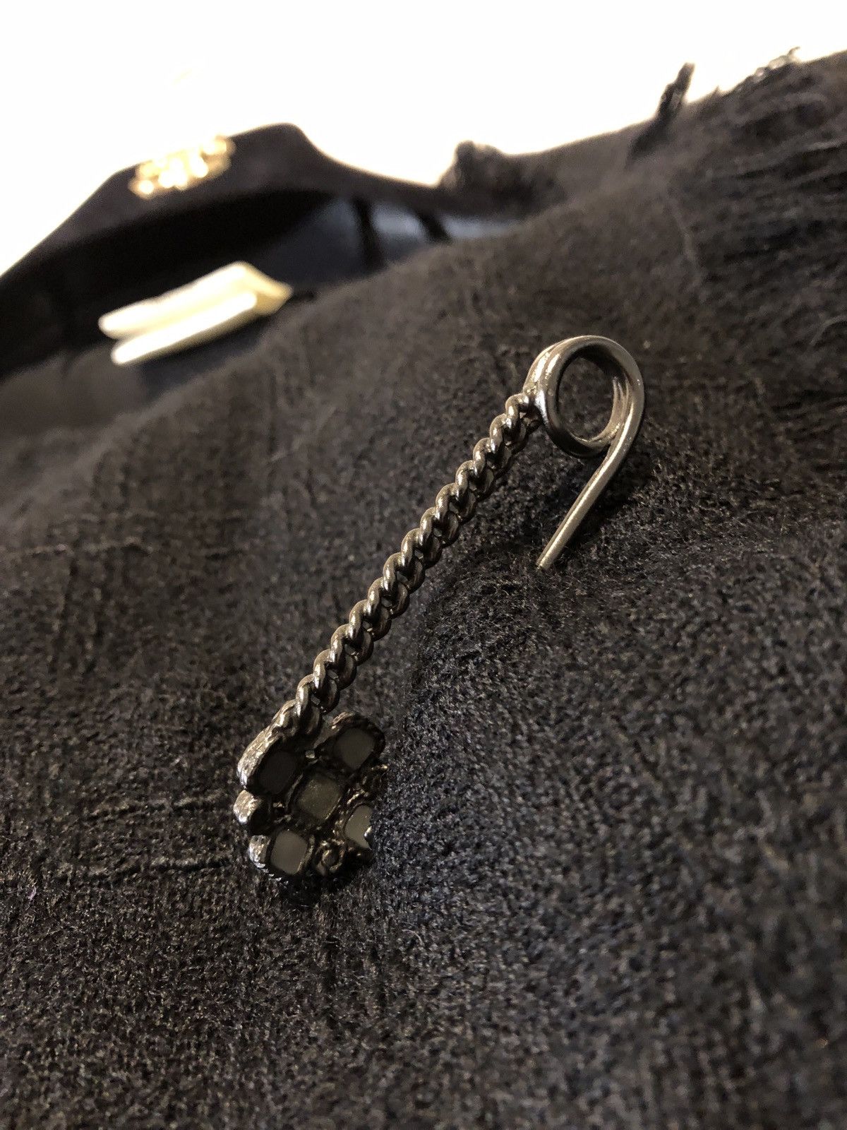 Chanel Chanel Wool Vest With Logo Pin Size S / US 4 / IT 40 - 3 Thumbnail