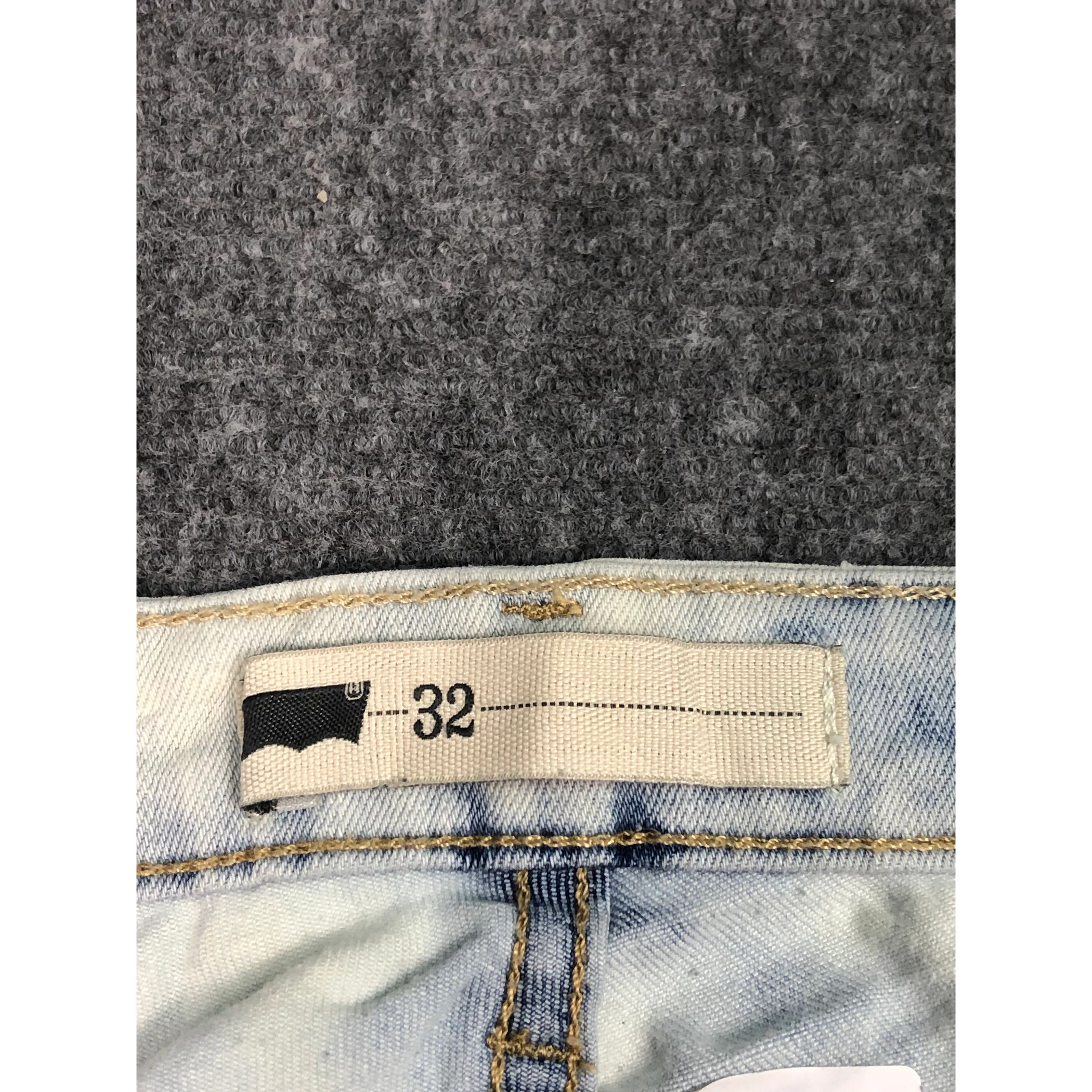 Levi's Vintage Levis Blue Faded Denim Jeans DP0208 Size US 30 / EU 46 - 6 Thumbnail