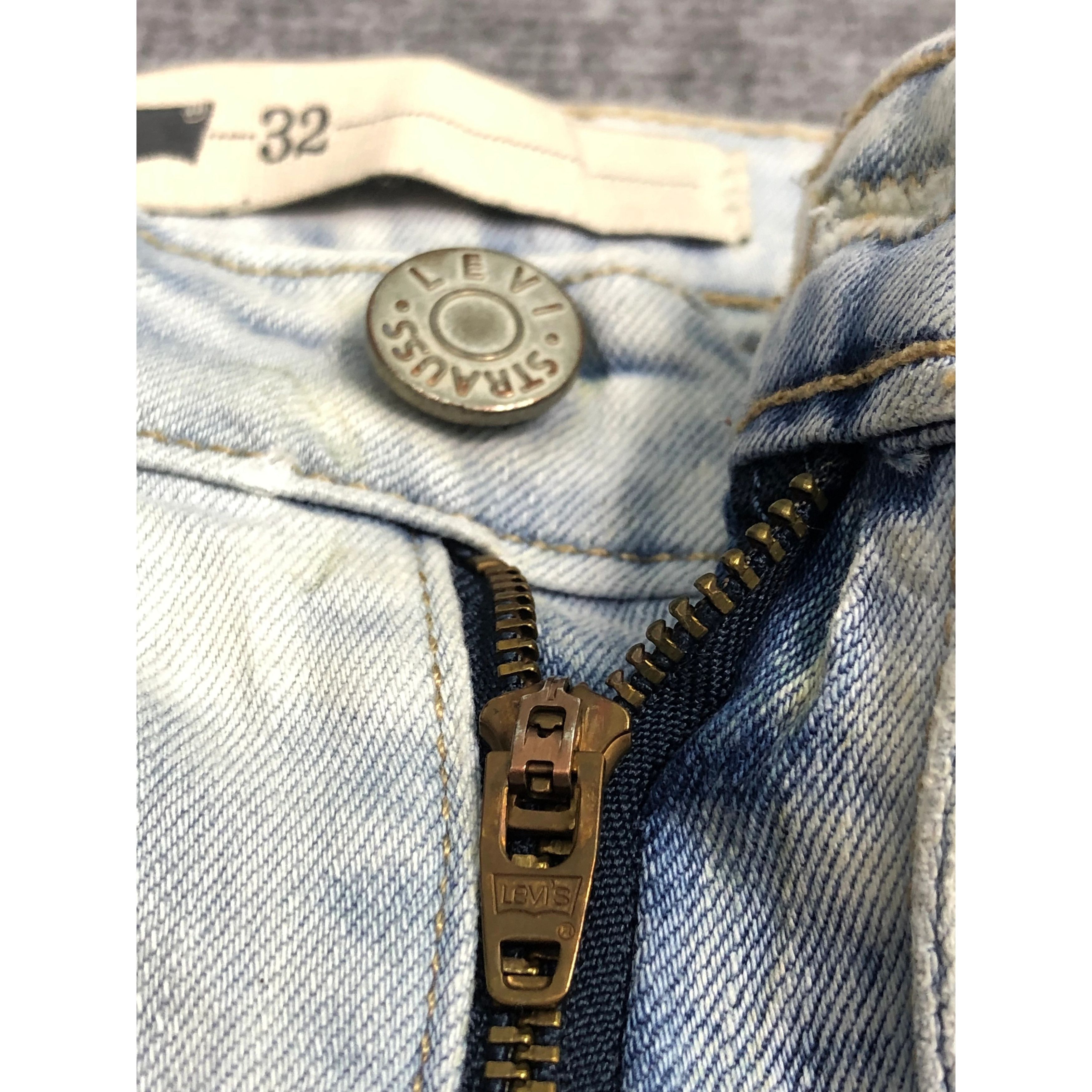 Levi's Vintage Levis Blue Faded Denim Jeans DP0208 Size US 30 / EU 46 - 8 Thumbnail
