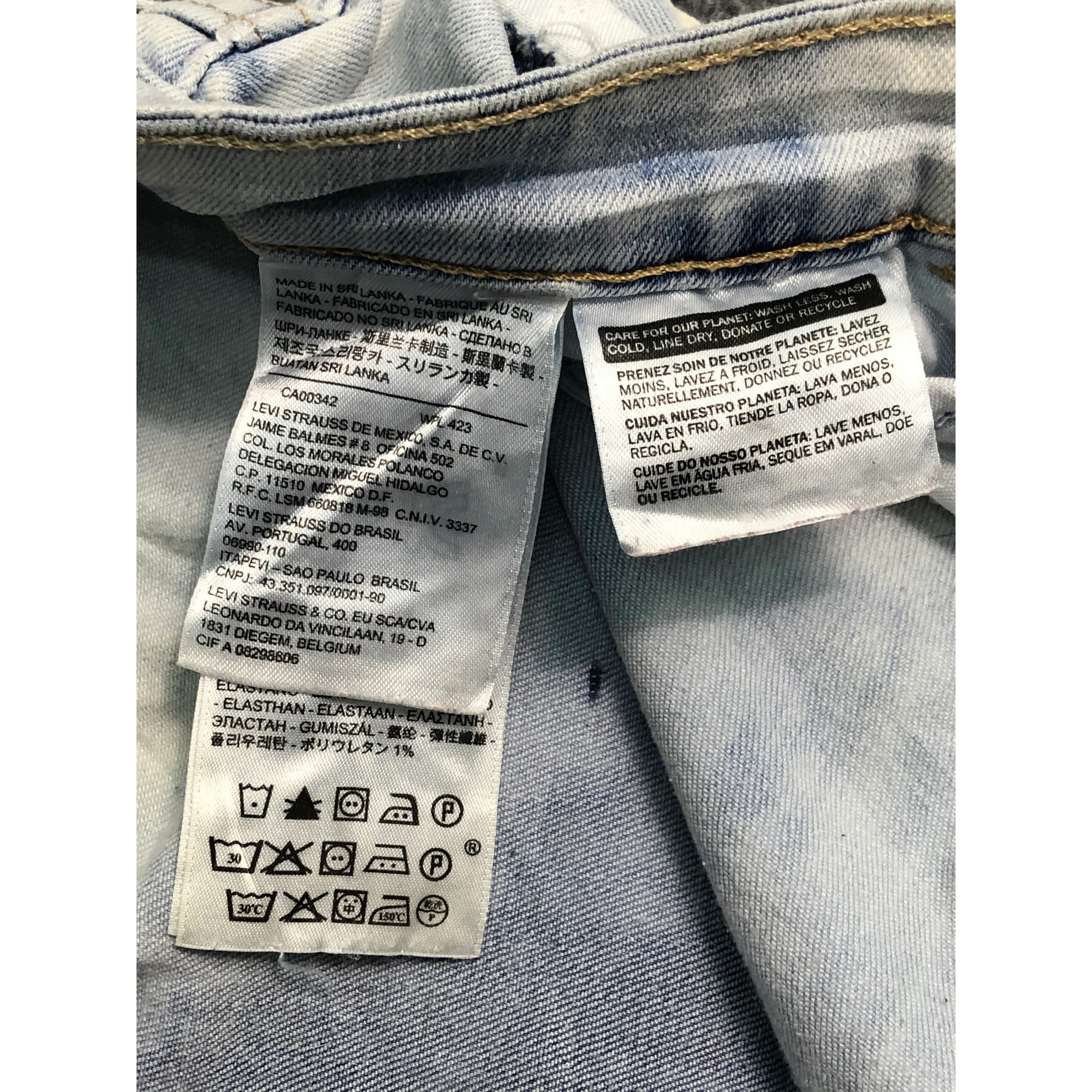 Levi's Vintage Levis Blue Faded Denim Jeans DP0208 Size US 30 / EU 46 - 7 Thumbnail