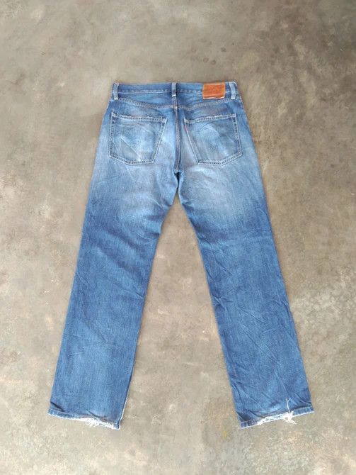 Levi's Vintage Levis Jeans 502 Straight Leg Distressed Denim 32x31 Size US 32 / EU 48 - 2 Thumbnail