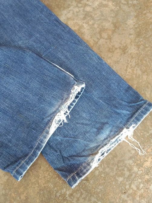 Levi's Vintage Levis Jeans 502 Straight Leg Distressed Denim 32x31 Size US 32 / EU 48 - 3 Thumbnail