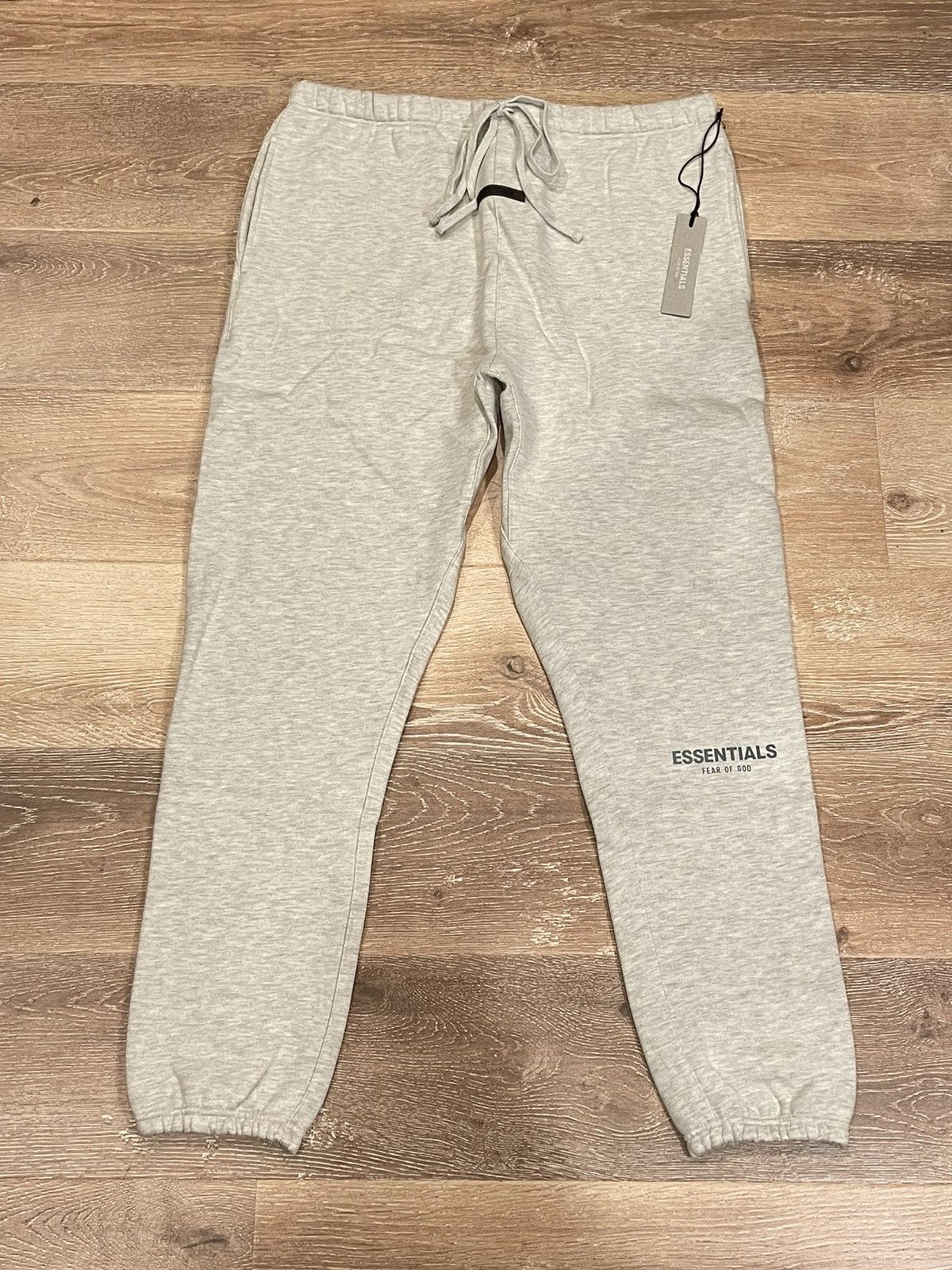 Fear of God Fear of God Essentials Core Oatmeal Sweatpants XXL Size US 38 / EU 54 - 1 Thumbnail