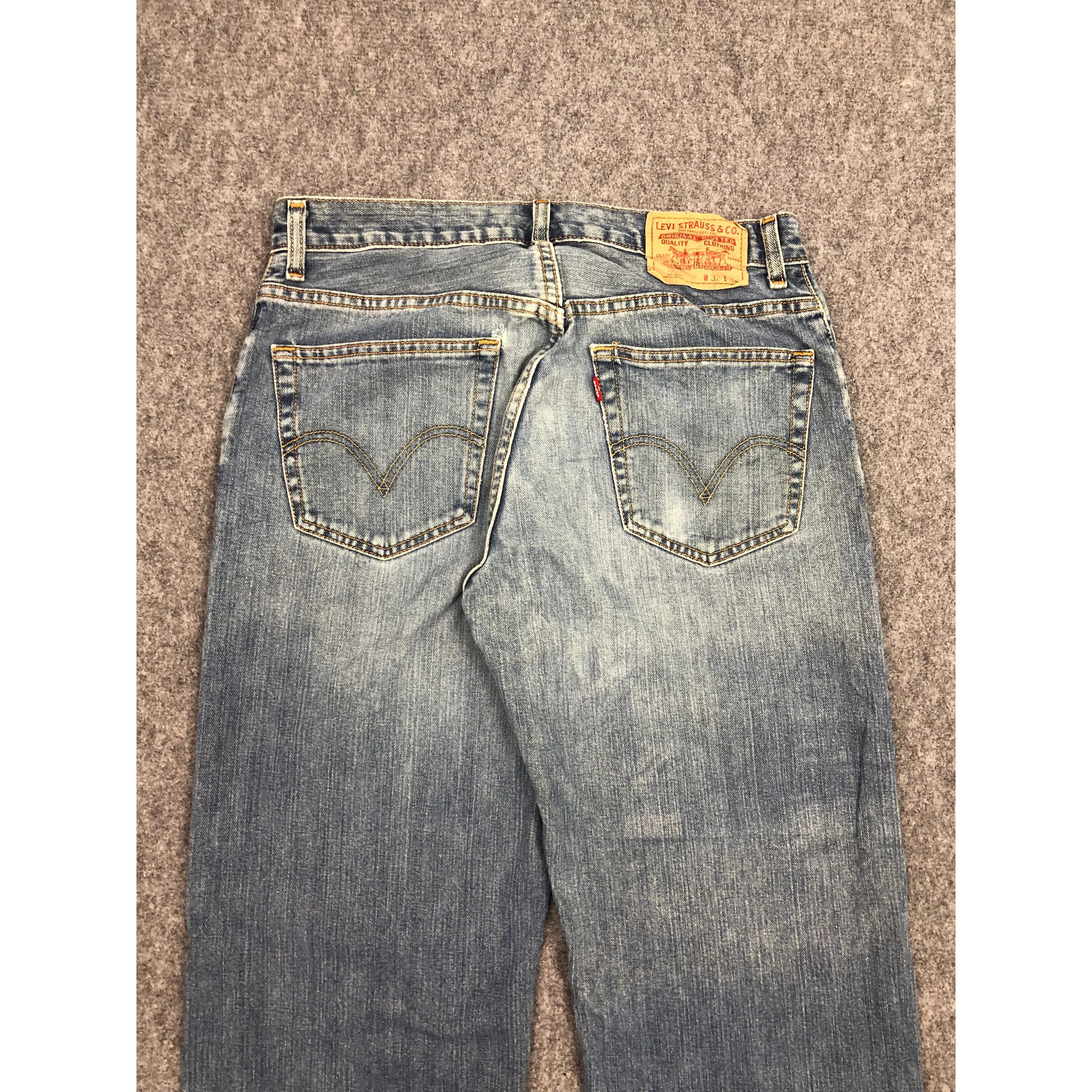 Levi's Vintage Levis 559 Lightwash Blue Denim Pant DP0310 Size US 30 / EU 46 - 4 Thumbnail