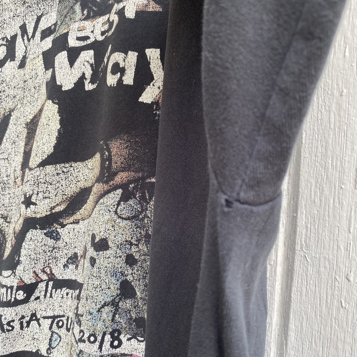Band Tees Thrashed Faded Lisa Live is Smile Always Oversized ERD TEE Size US XL / EU 56 / 4 - 7 Thumbnail