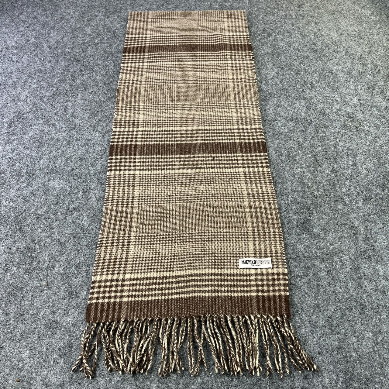 Michiko Koshino London × Vintage MOCHIKO KOSHINO LONDON SCARVES / MUFFLER / NECKWEAR T421 Size ONE SIZE - 2 Thumbnail