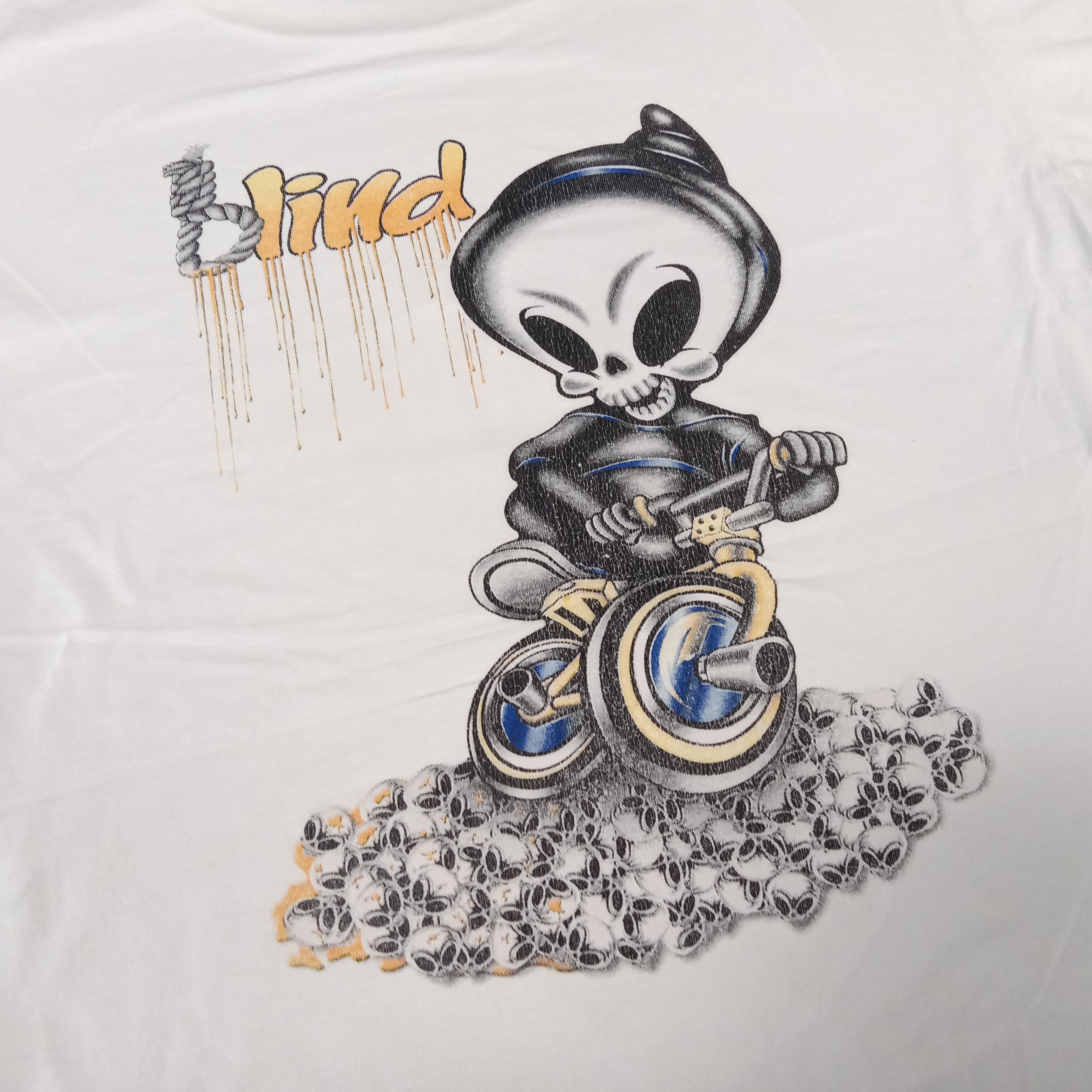 Vintage Blind Skateboards Streetwear Alien Design Vintage Tshirt Size US L / EU 52-54 / 3 - 2 Thumbnail