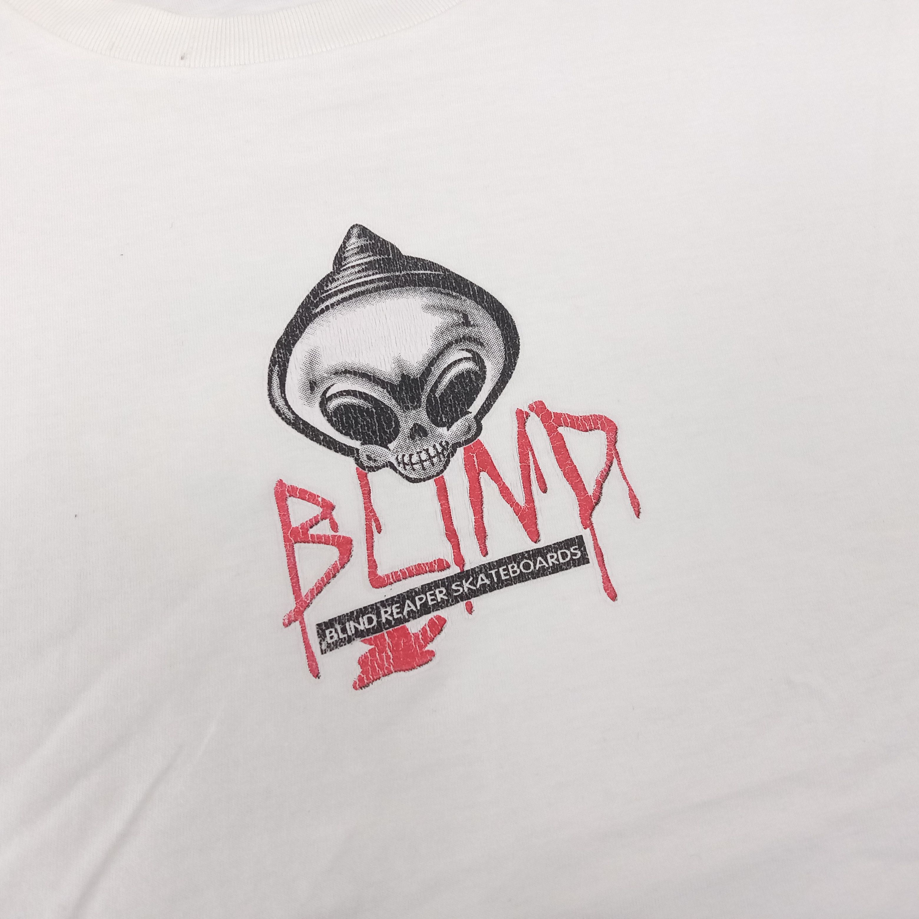 Vintage Blind Skateboards Streetwear Alien Design Vintage Tshirt Size US L / EU 52-54 / 3 - 4 Thumbnail