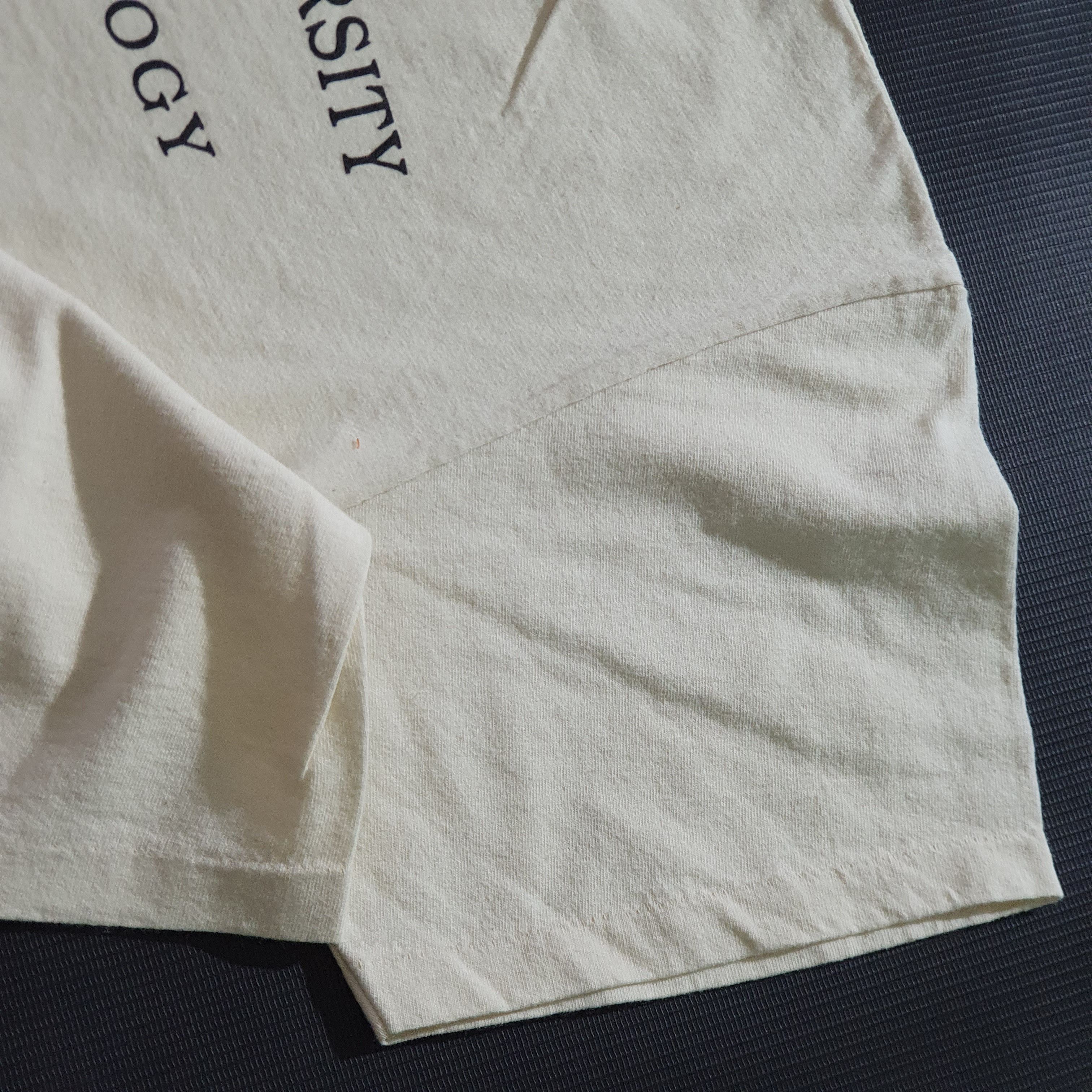 Vintage 90s Very Rare Geology Single stitch print tee shirt Size US L / EU 52-54 / 3 - 10 Thumbnail
