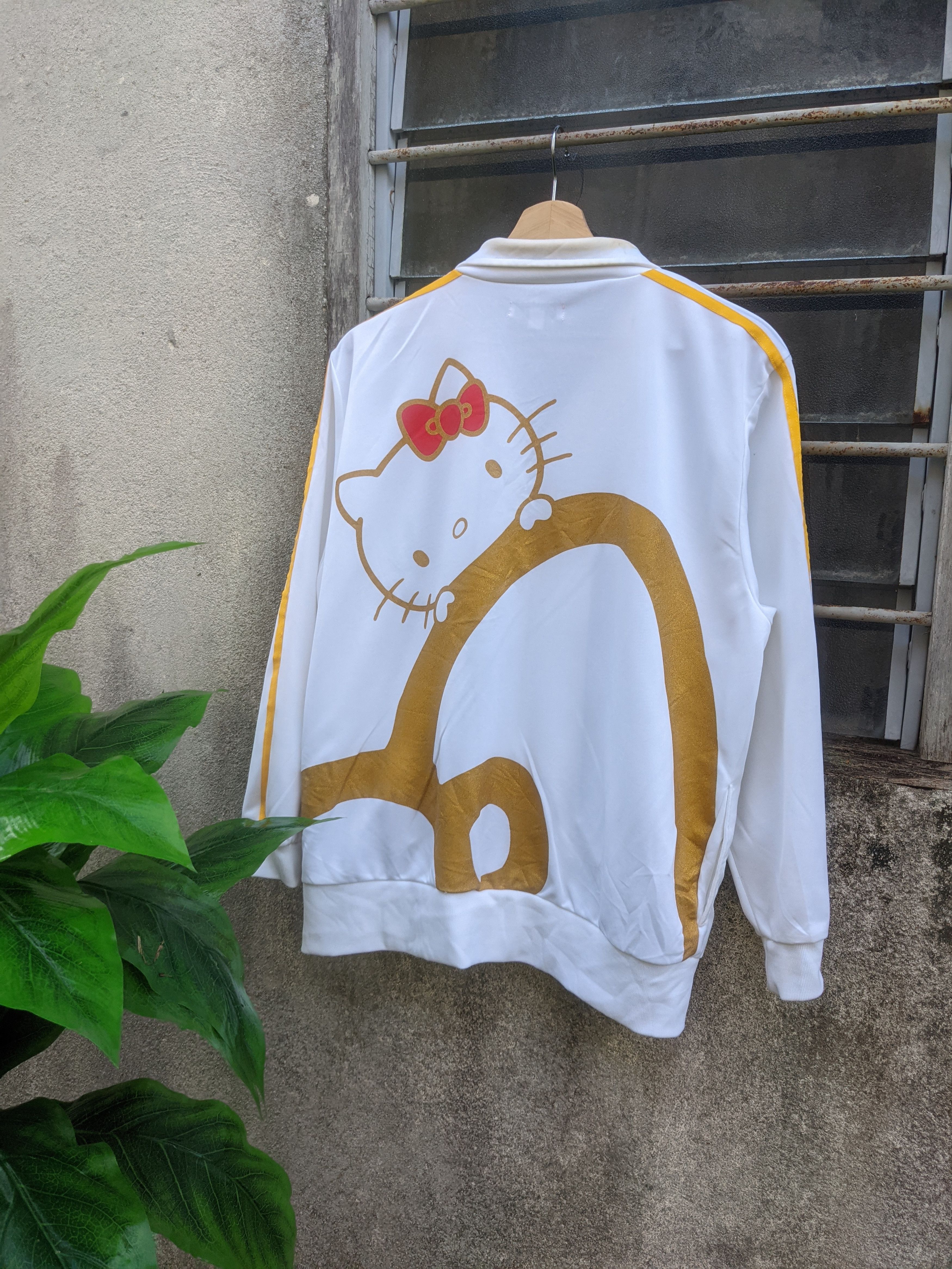 Japanese Brand Hello Kitty spellout tracktop Size US M / EU 48-50 / 2 - 2 Thumbnail