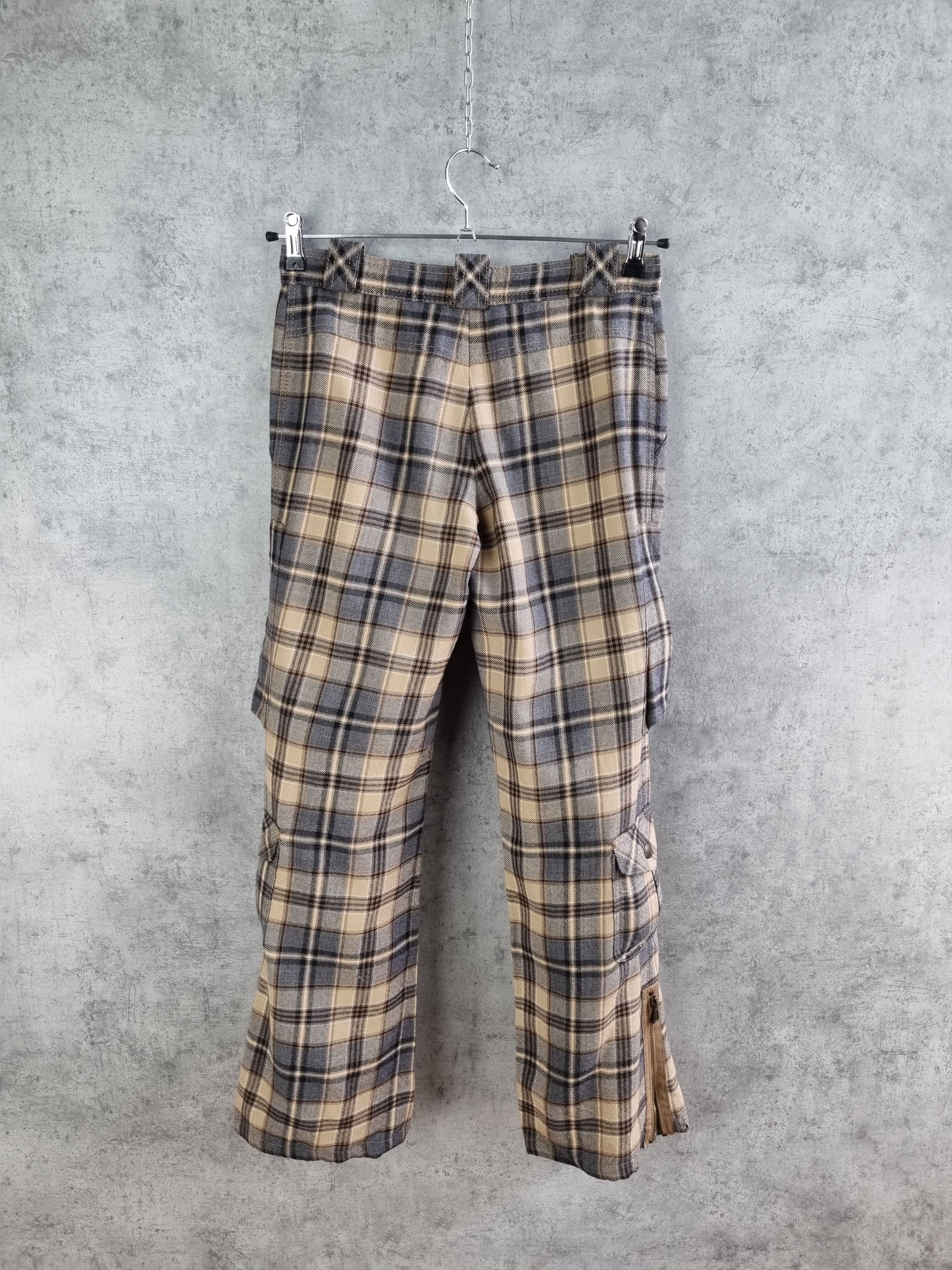 Japanese Brand × Moschino × Seditionaries Rare 90s Moschino Vintage Wool Cargo Plaid Pants Size US 29 - 5 Thumbnail