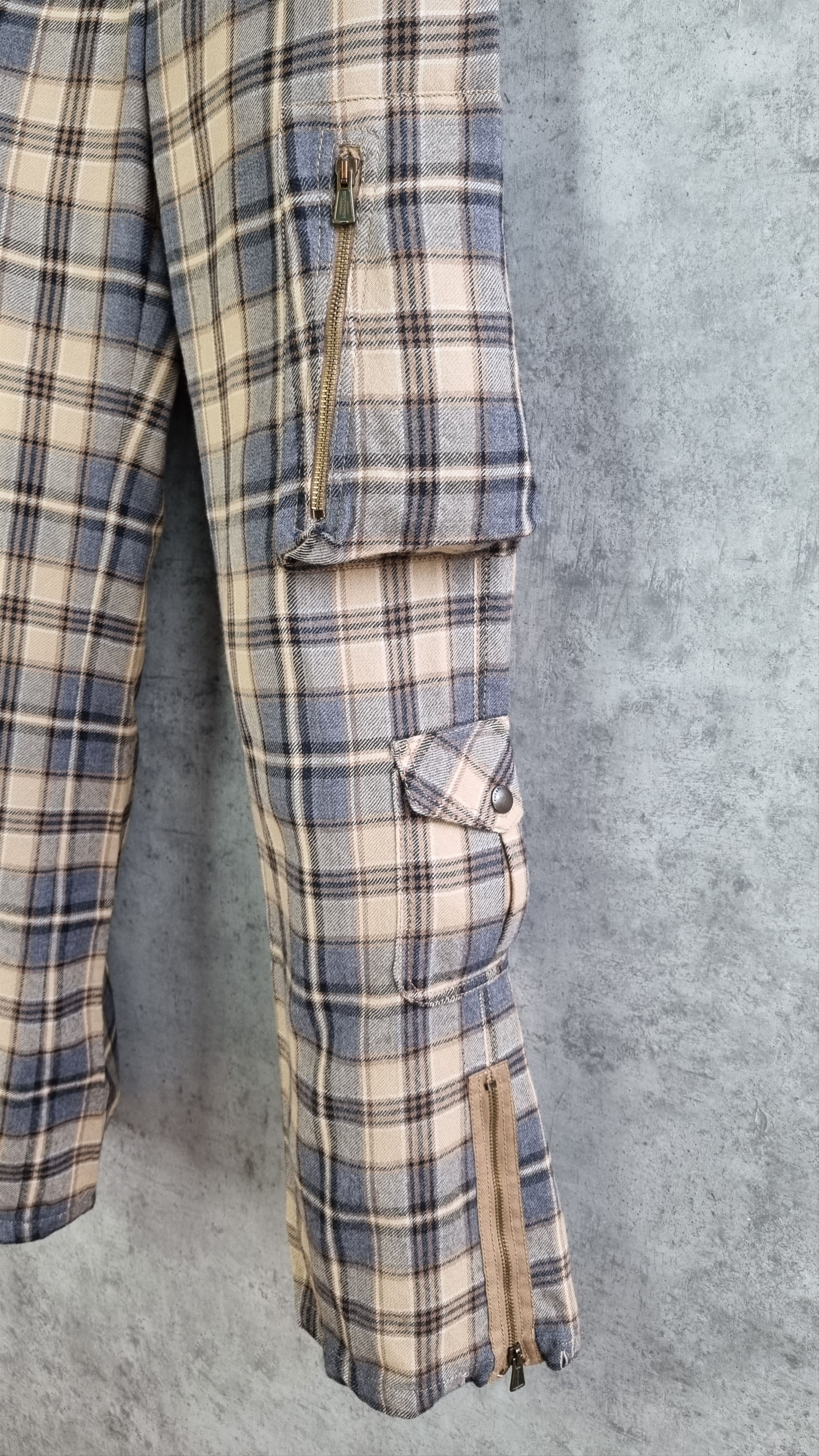 Japanese Brand × Moschino × Seditionaries Rare 90s Moschino Vintage Wool Cargo Plaid Pants Size US 29 - 6 Thumbnail