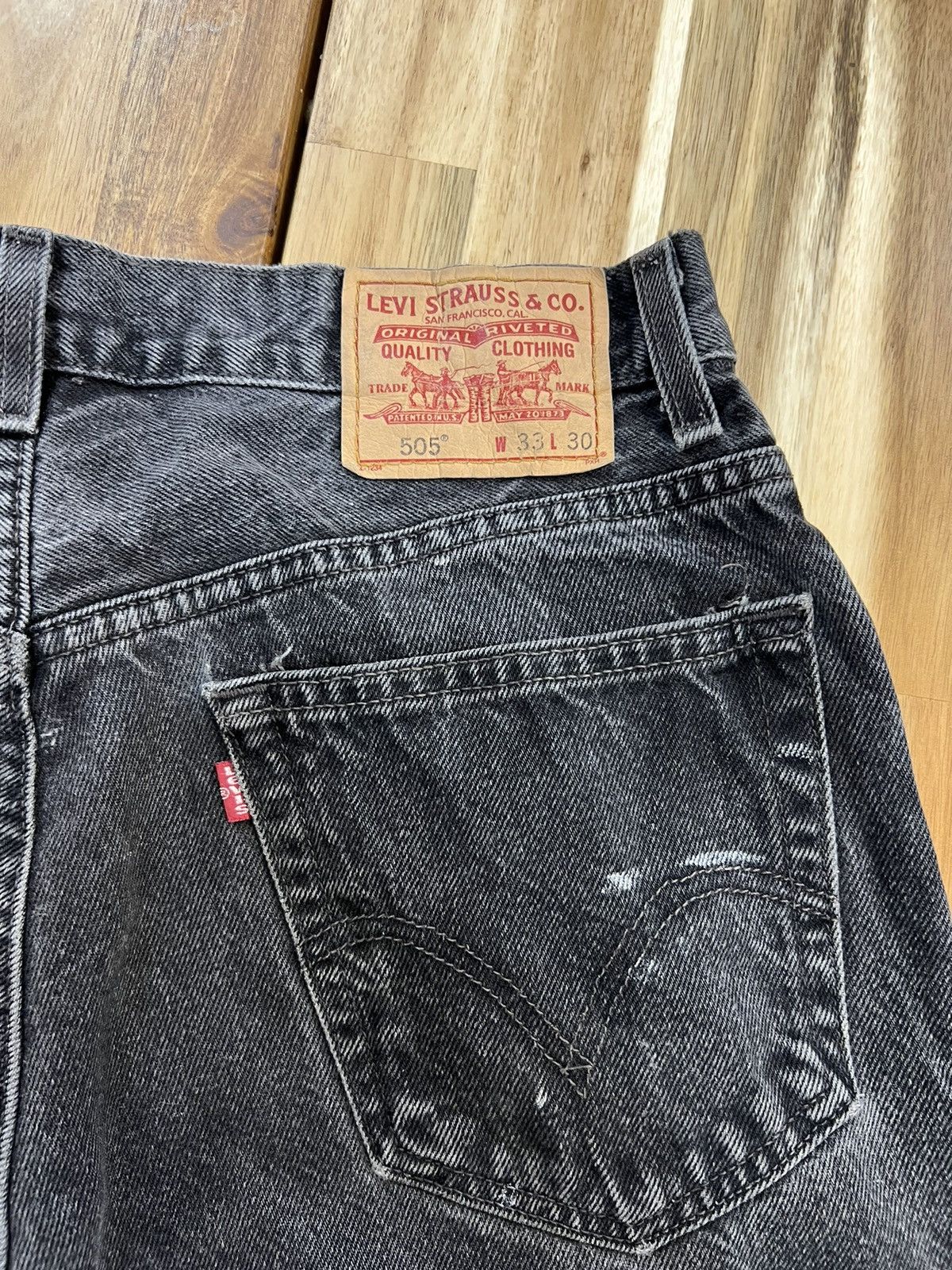 Levi's Vintage Levis 505 Painted Denim Jeans Size US 33 - 7 Thumbnail