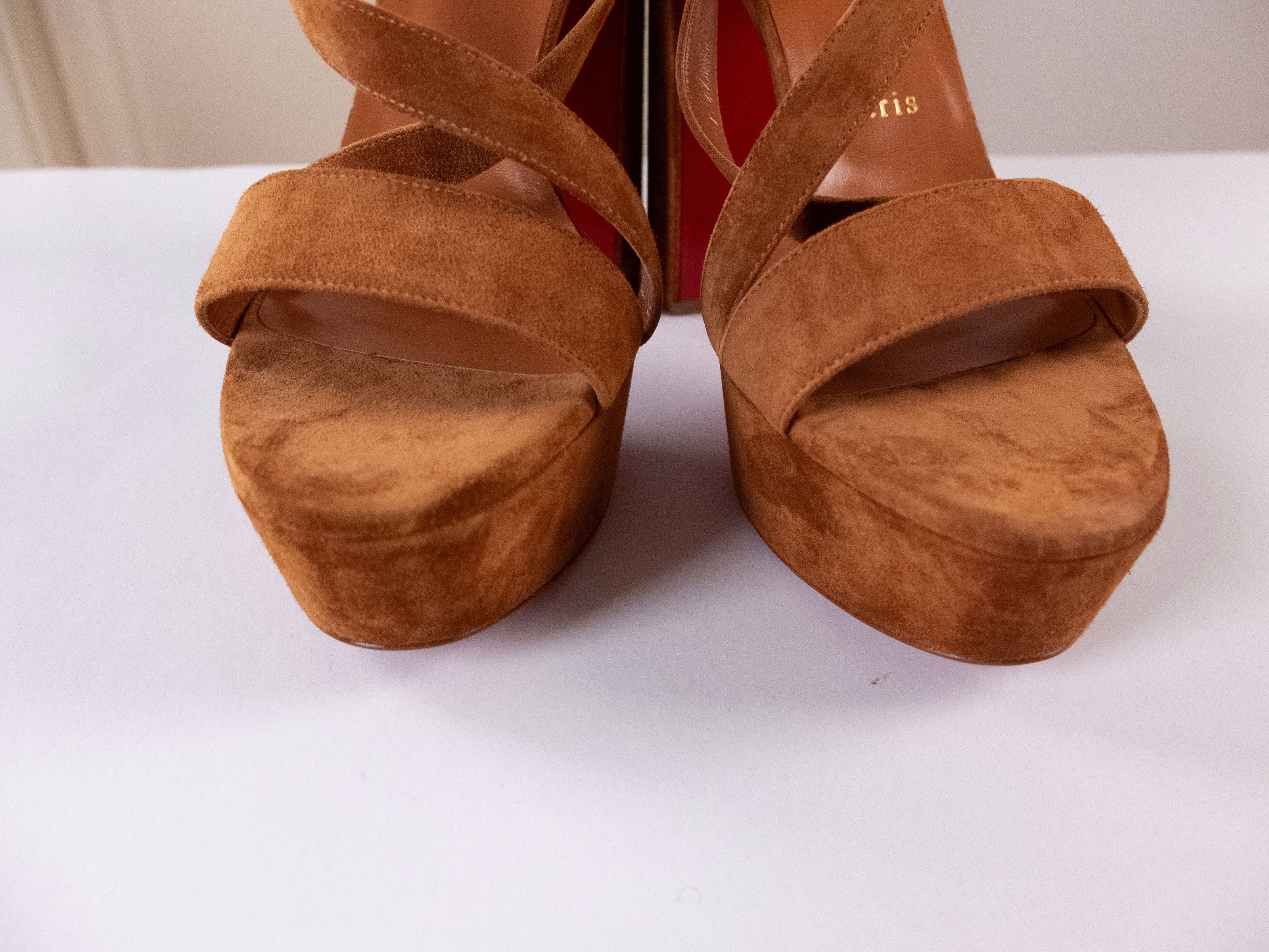 Christian Louboutin CHRISTIAN LOUBOUTIN Movida foxy suede platform sandals 10 40 Size US 10 / IT 40 - 4 Thumbnail