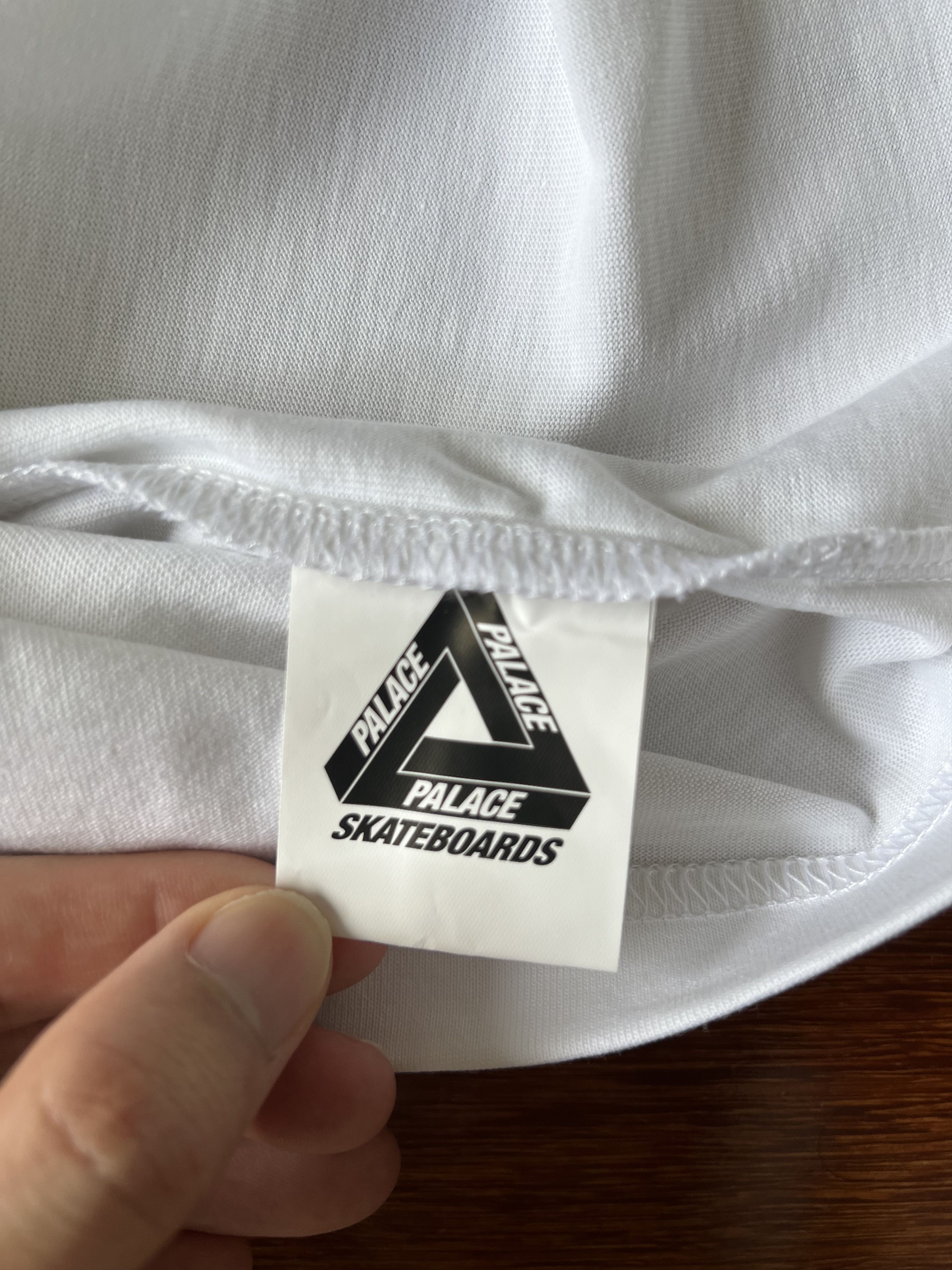 Palace 💚 2019 Palace Grand T-Shirt White Large NEW Size US L / EU 52-54 / 3 - 10 Thumbnail