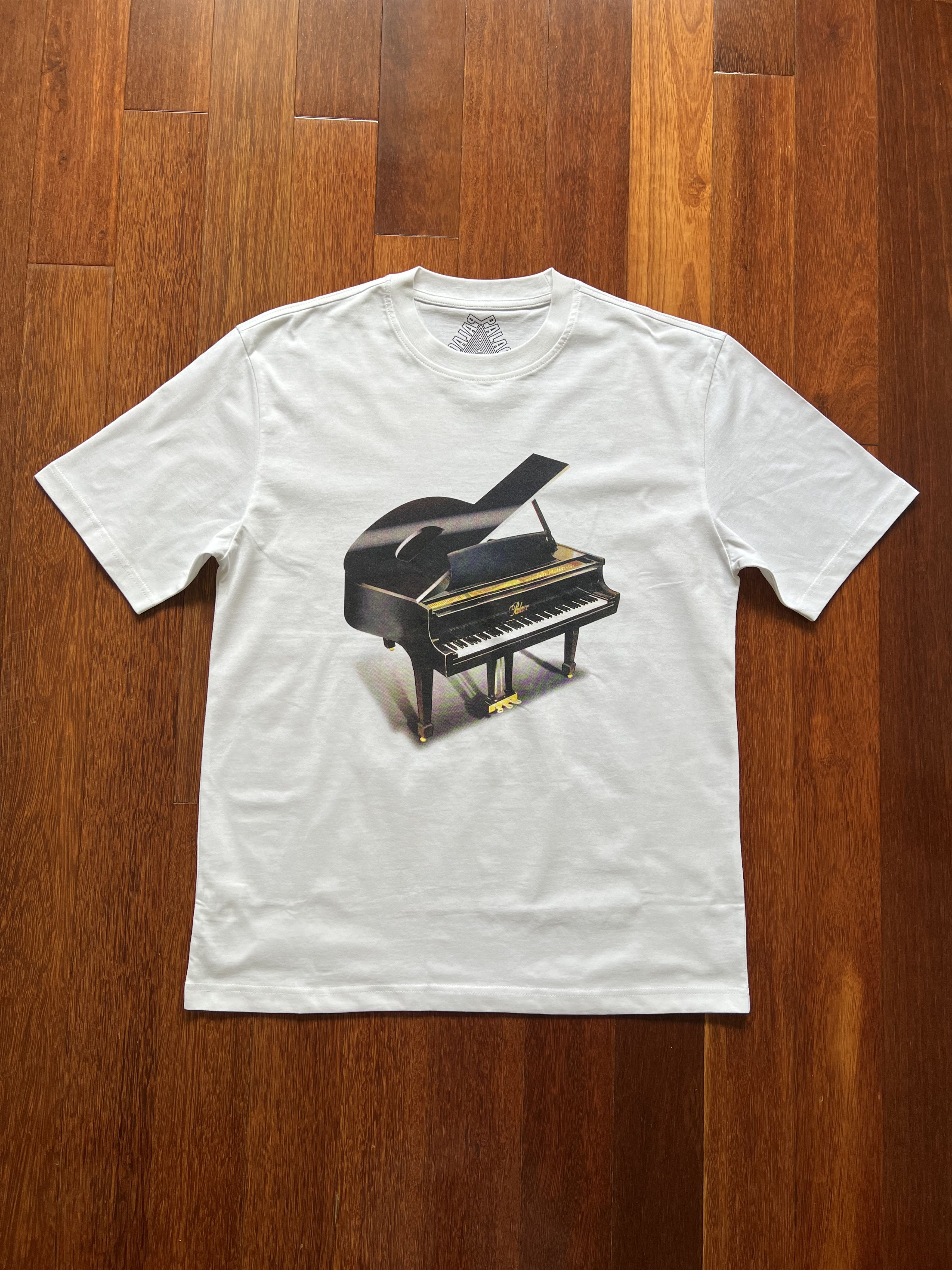 Palace 💚 2019 Palace Grand T-Shirt White Large NEW Size US L / EU 52-54 / 3 - 5 Thumbnail