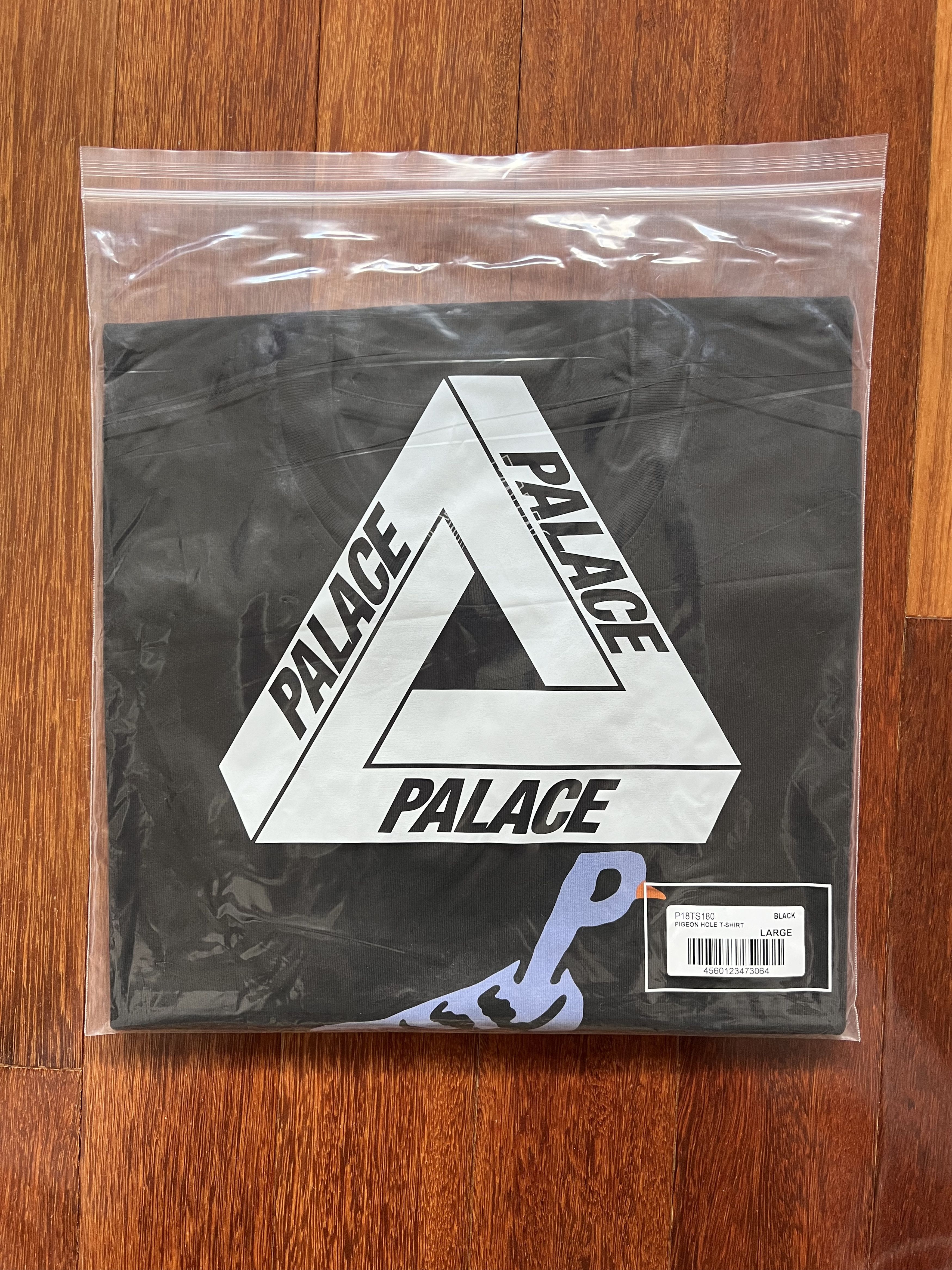 Palace 💚 2020 Palace Pigeon Hole T-Shirt Black Large NEW Size US L / EU 52-54 / 3 - 2 Thumbnail