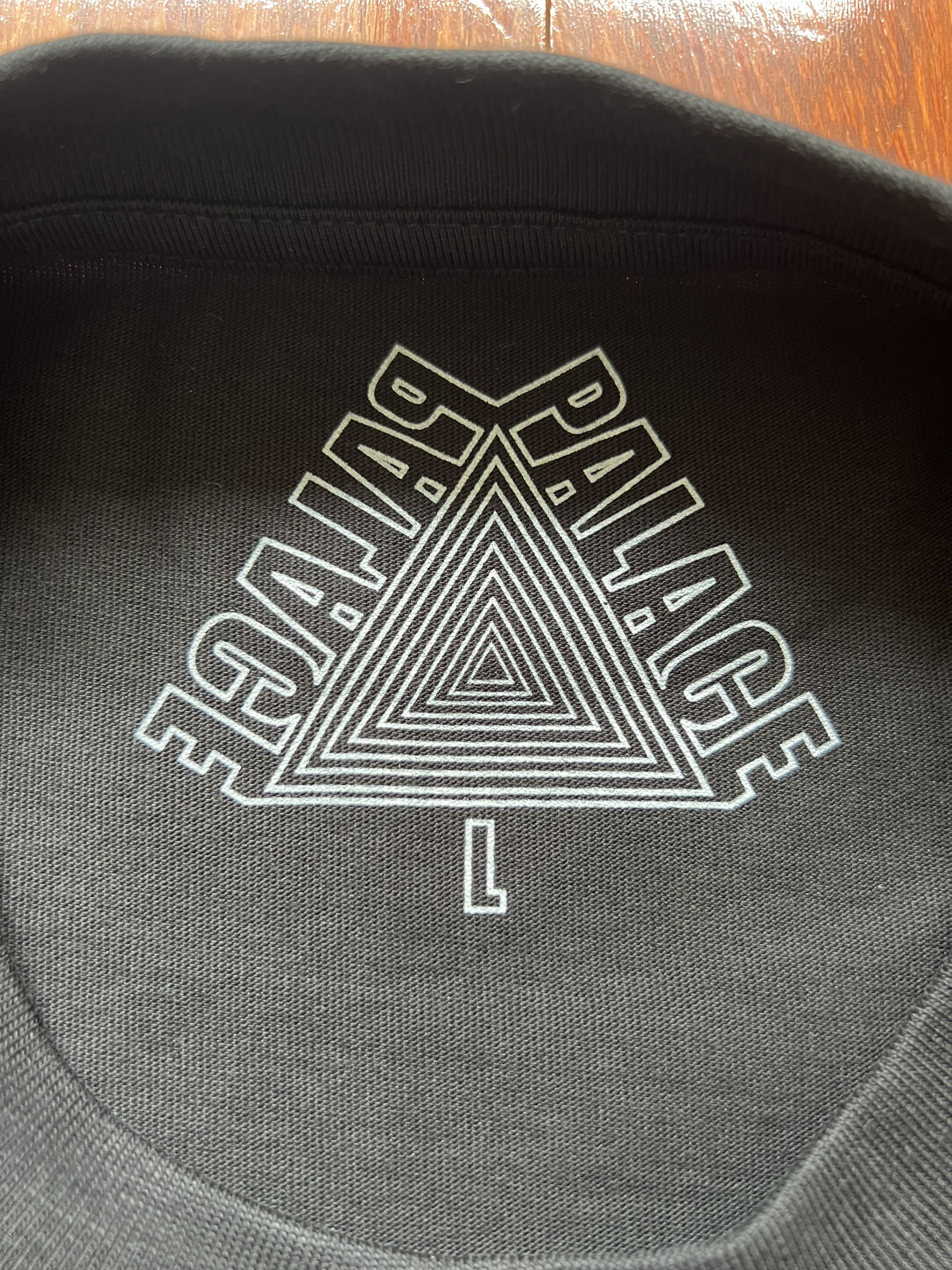 Palace 💚 2020 Palace Pigeon Hole T-Shirt Black Large NEW Size US L / EU 52-54 / 3 - 8 Thumbnail