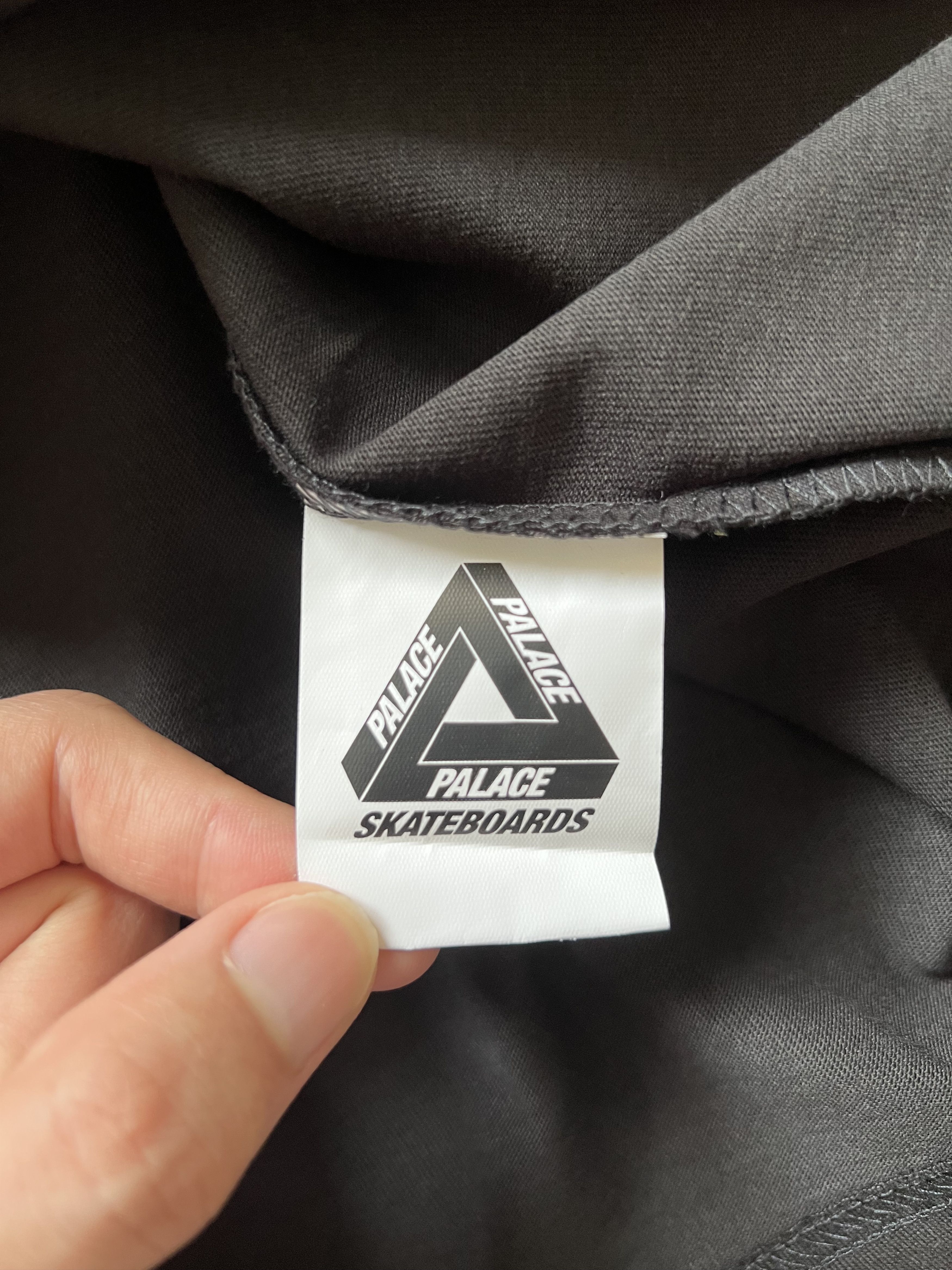 Palace 💚 2020 Palace Pigeon Hole T-Shirt Black Large NEW Size US L / EU 52-54 / 3 - 9 Thumbnail