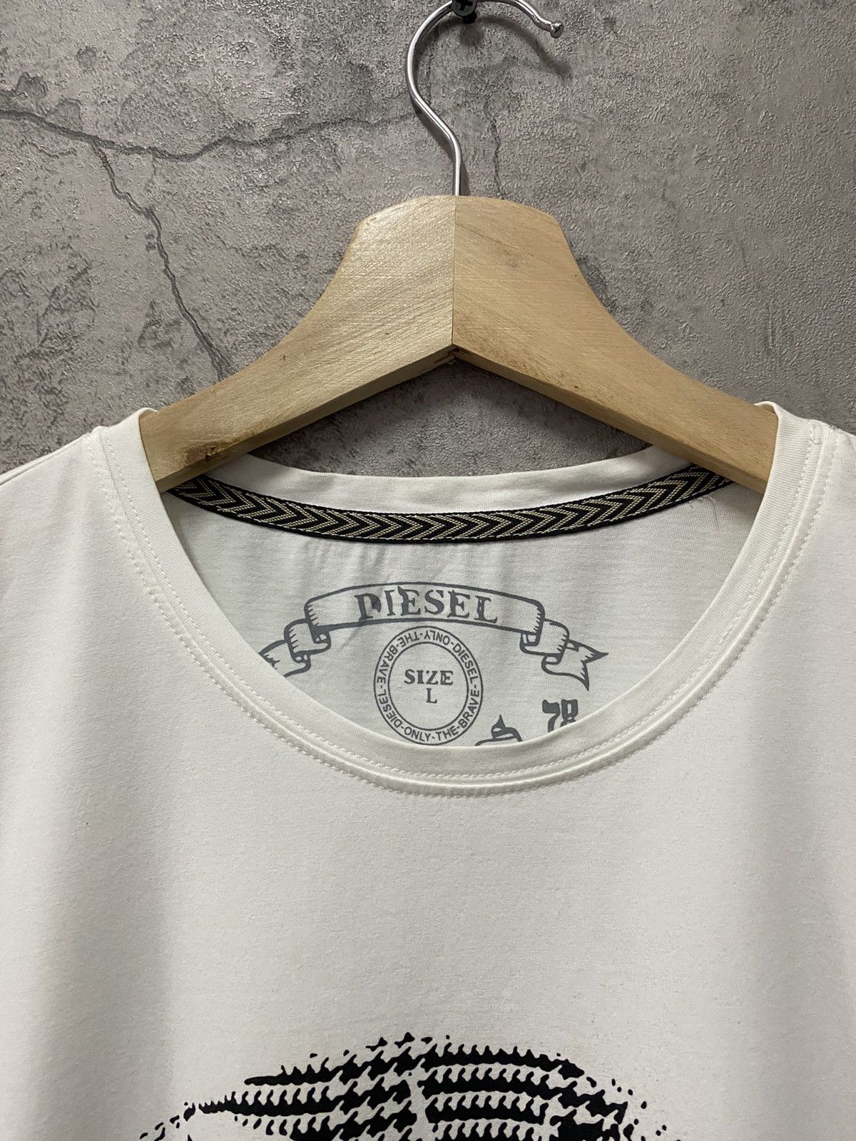 Diesel × Vintage Vintage Diesel Trojan Punk Made In Italy Tshirt Size US M / EU 48-50 / 2 - 9 Thumbnail
