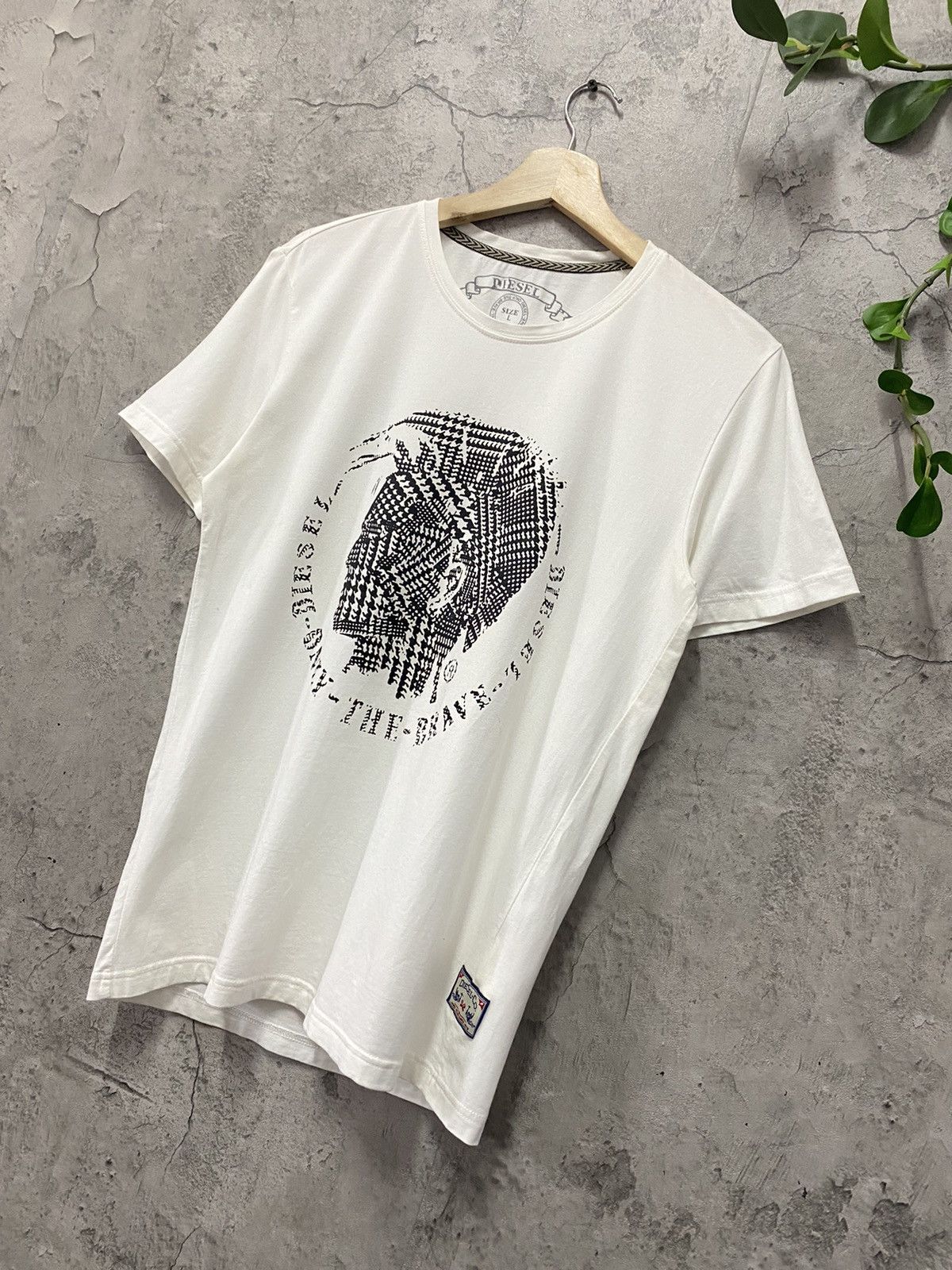 Diesel × Vintage Vintage Diesel Trojan Punk Made In Italy Tshirt Size US M / EU 48-50 / 2 - 7 Thumbnail
